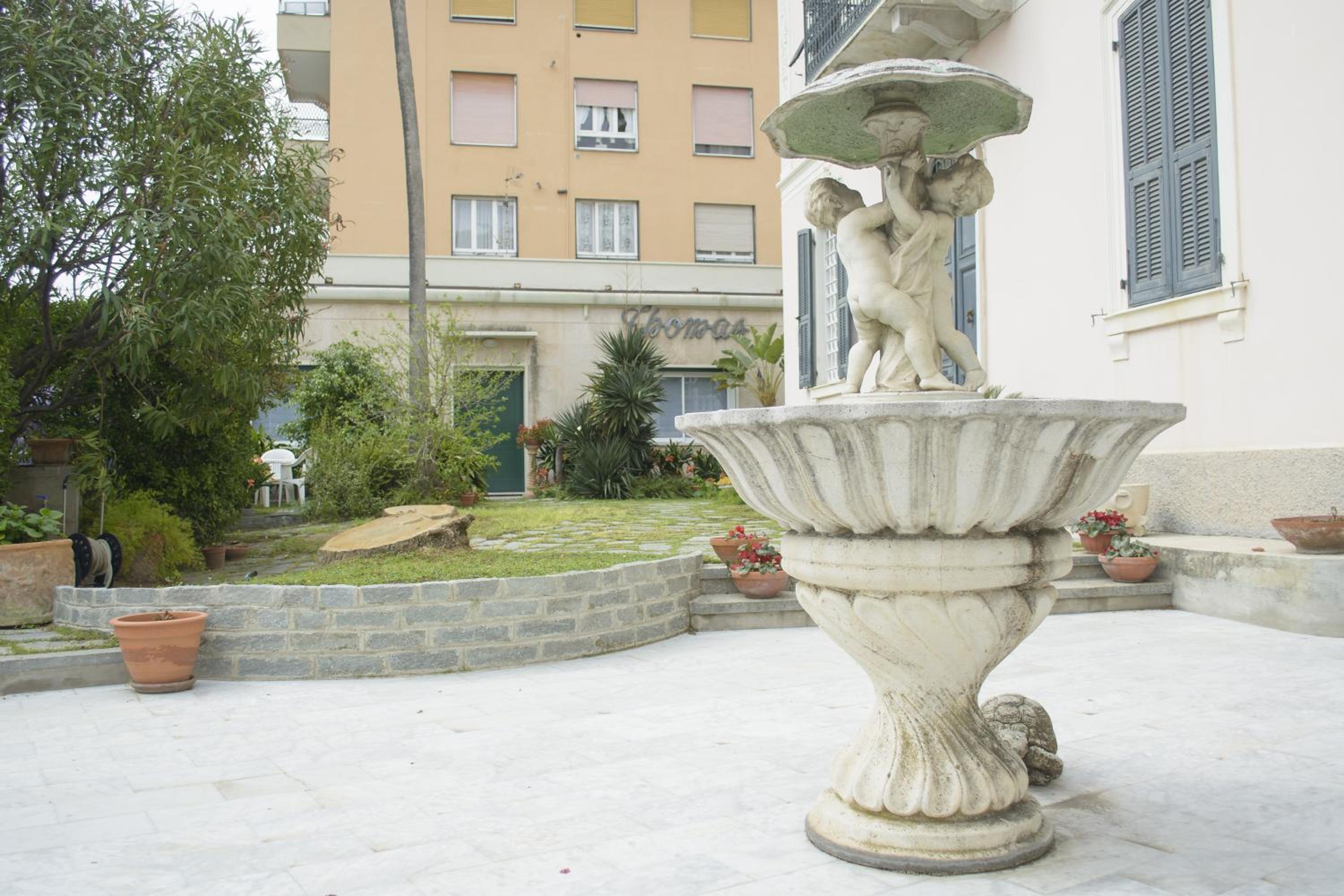 Photo 34