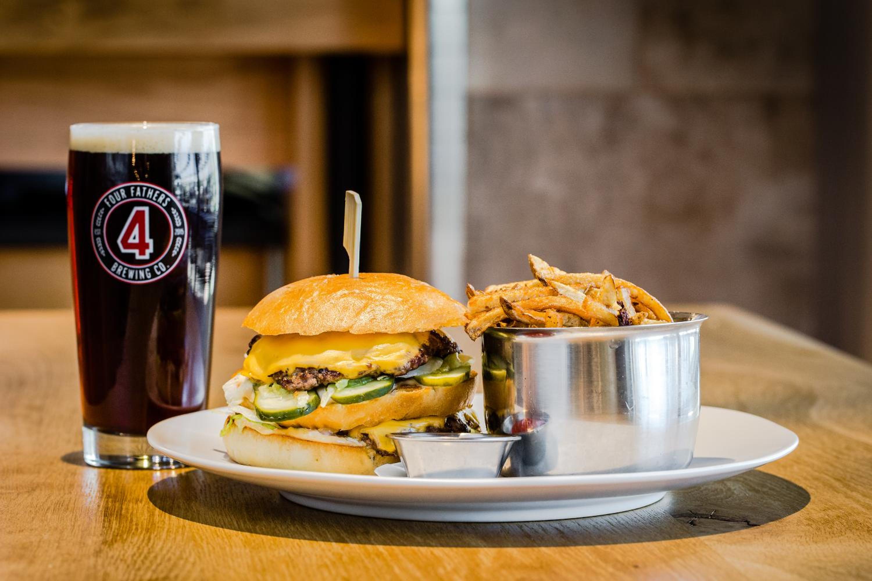 Cambridge Vacations - Cambridge Hotel and Conference Centre - Property Image 8