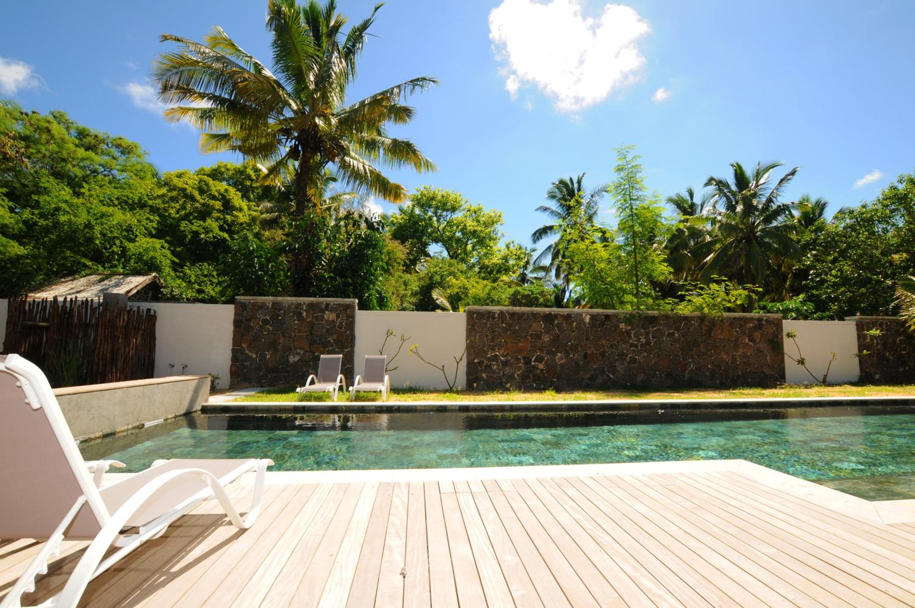 Beachfront & Pool Poste Lafayette