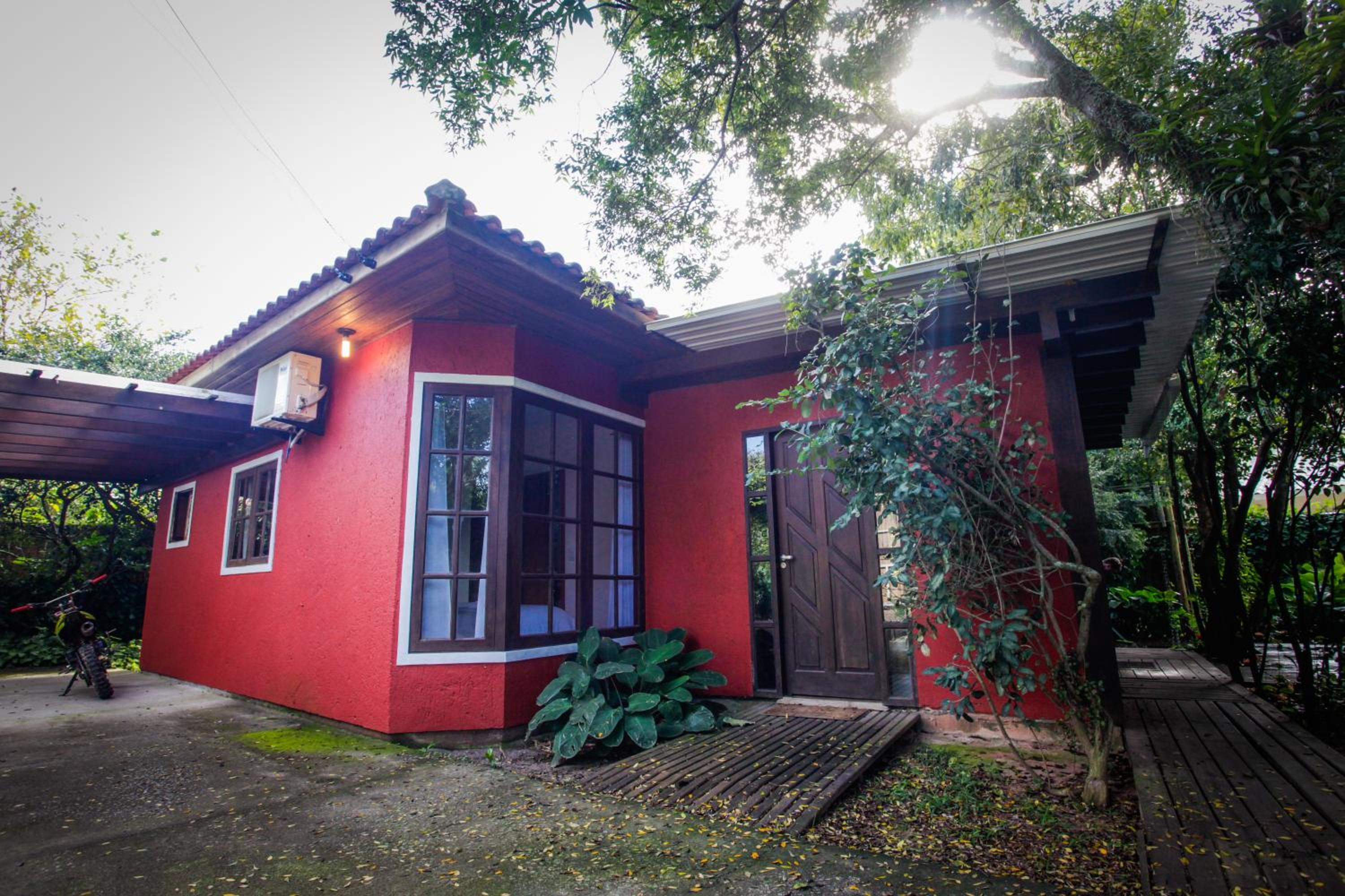 Hotel Hi Adventure - Image 1