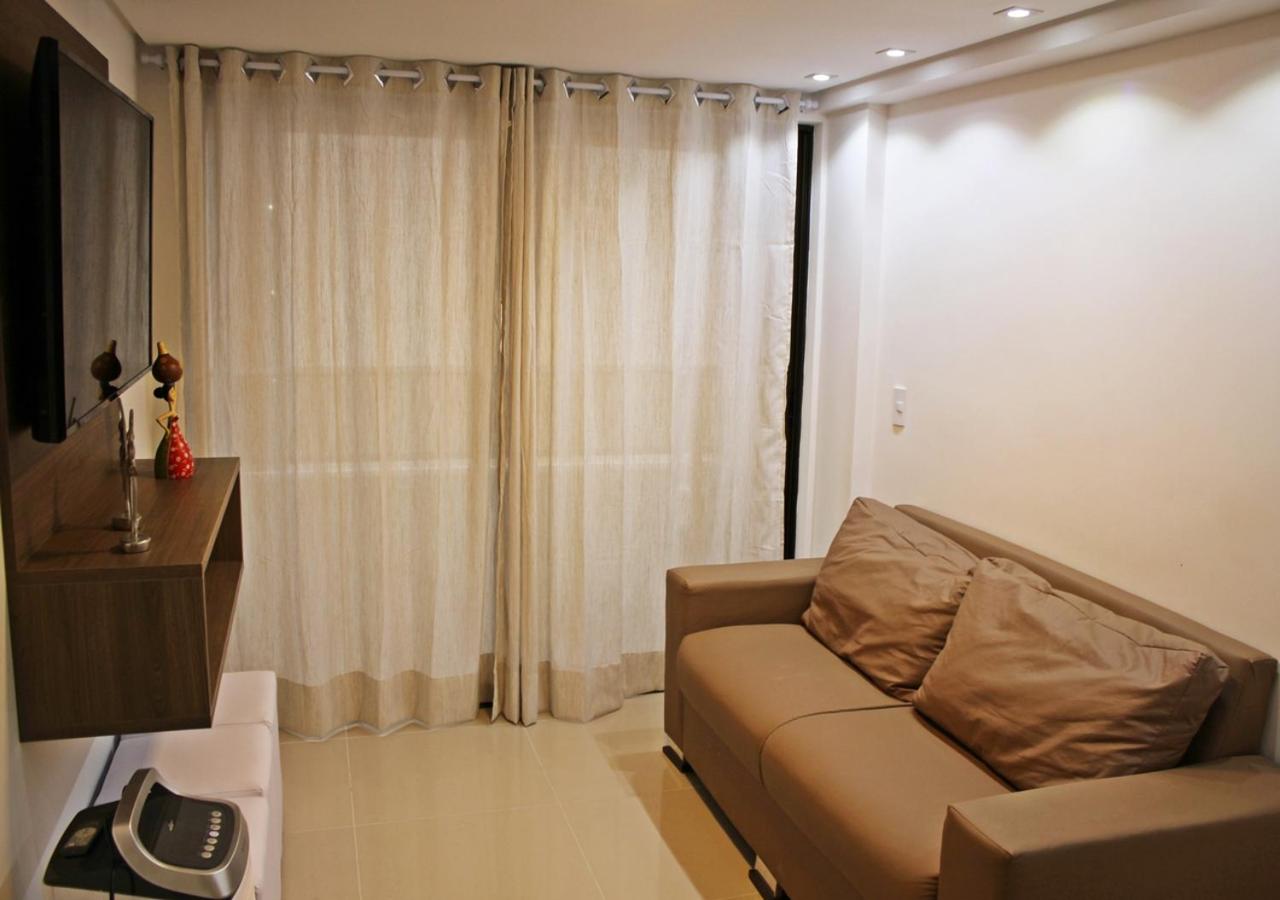 GoldFlat