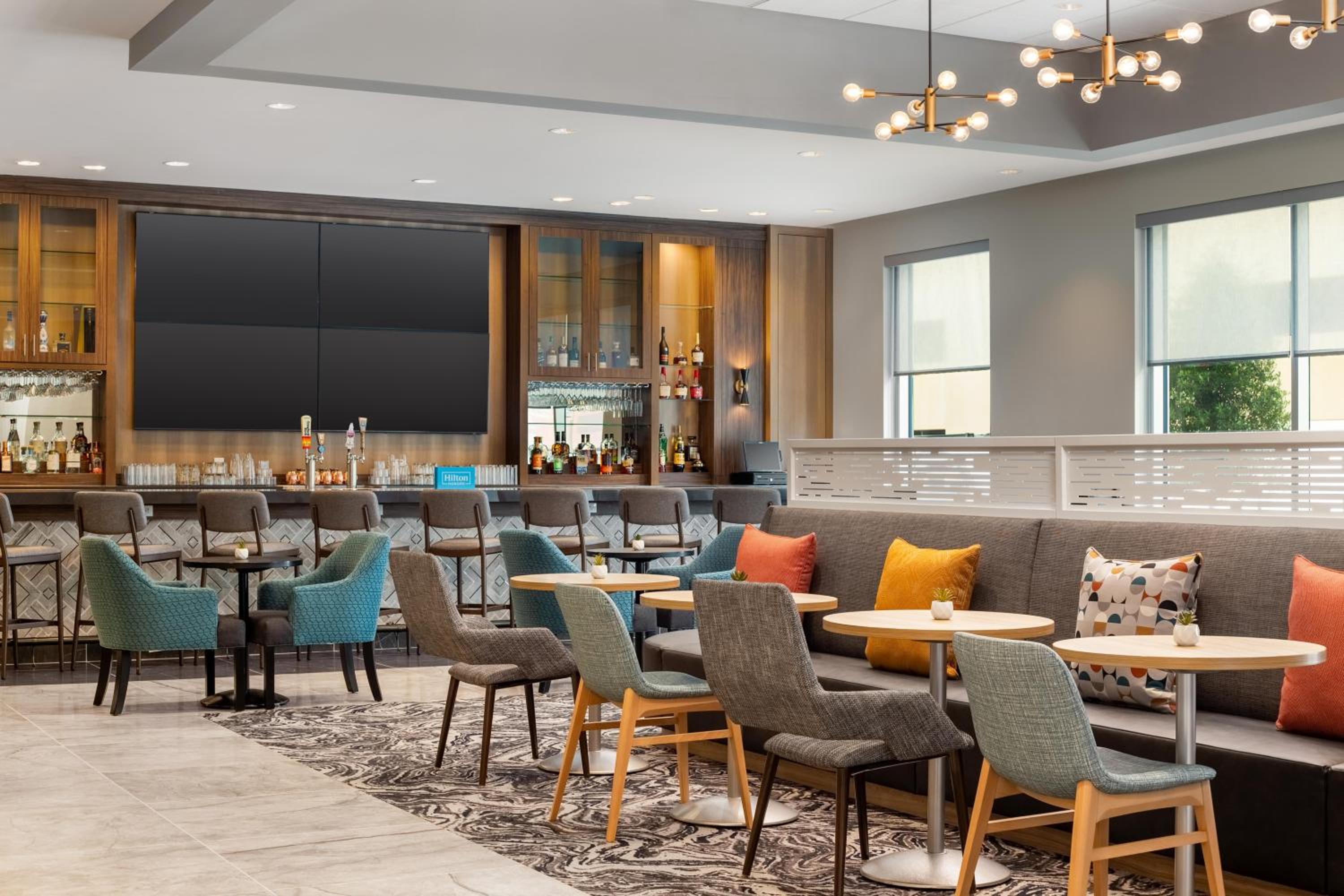 Home2 Suites By Hilton Houston Downtown Convention Center
