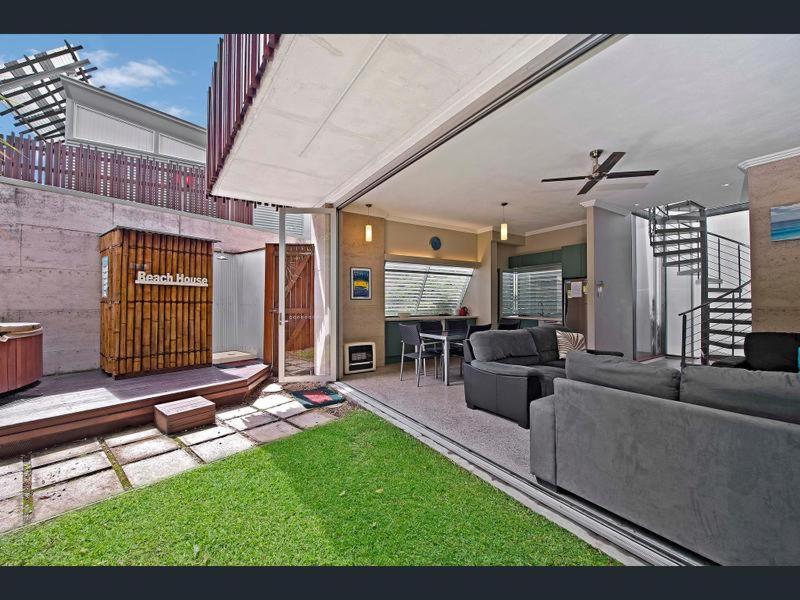 Crescent Head Spa Villa