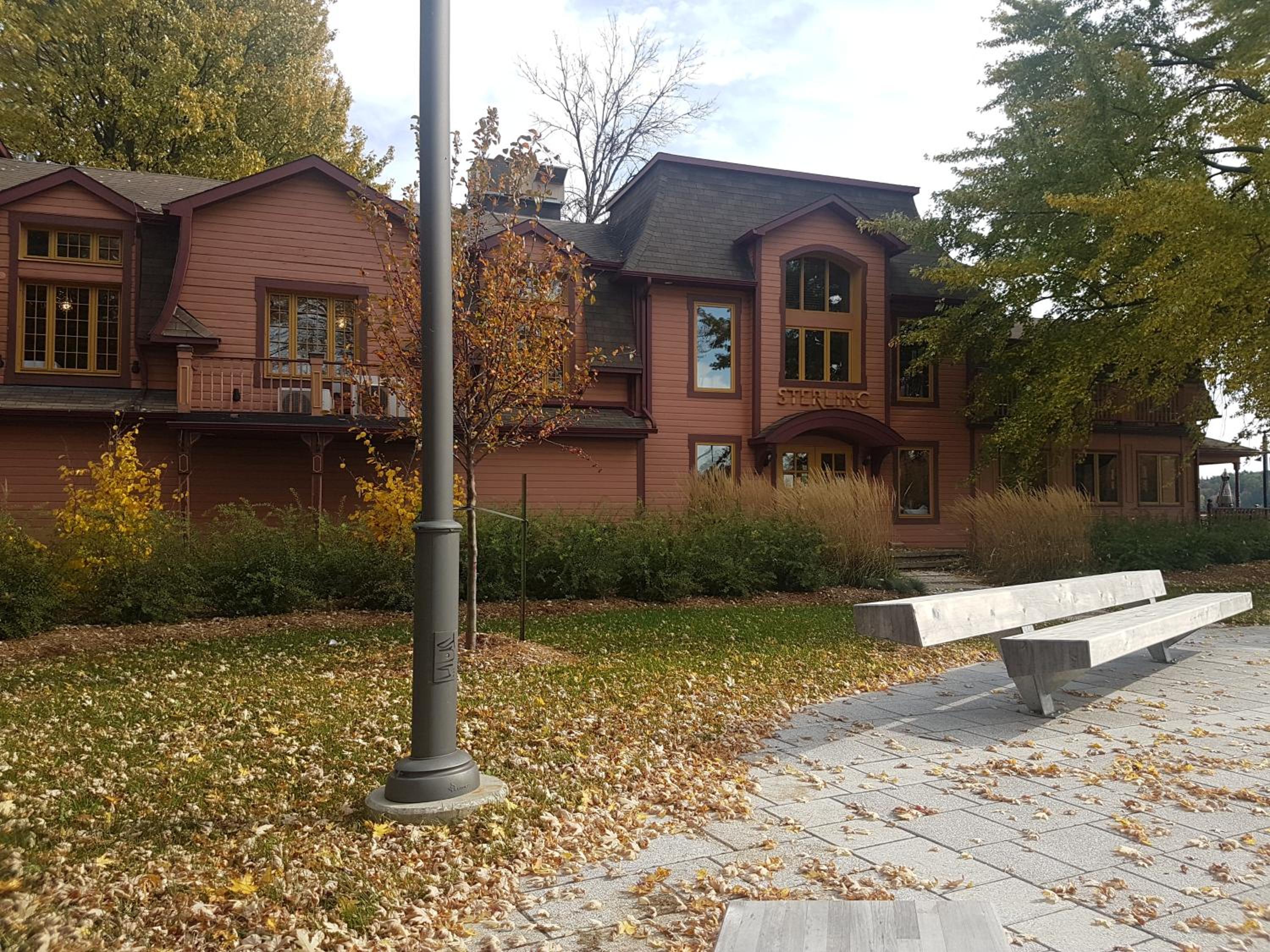 1-Bedroom Cozy Suite #23 by Amazing Property Rentals