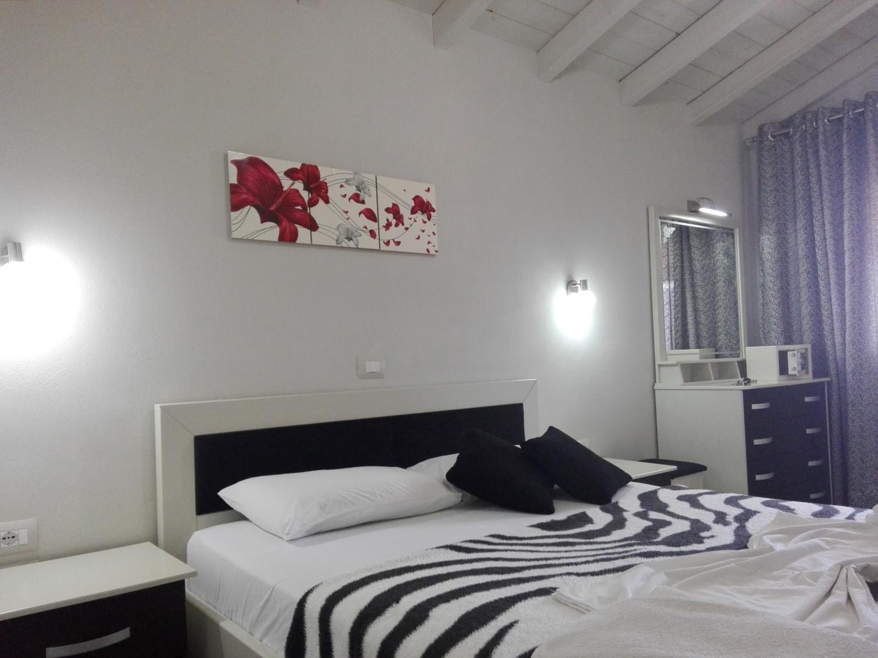 Vip Apartment by 