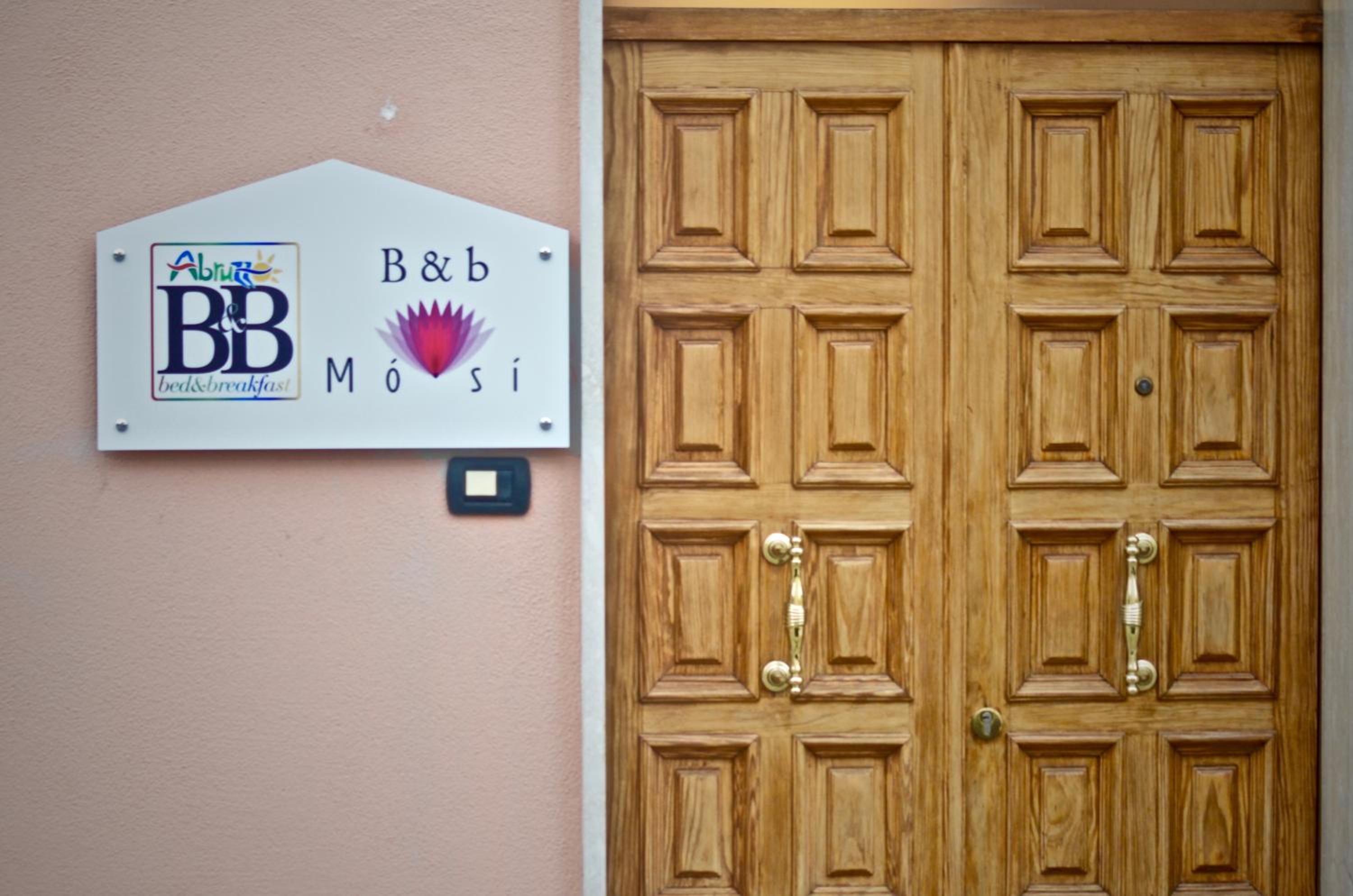 B&B mò•sì