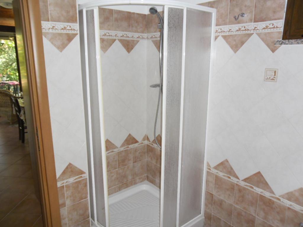 Photo 33
