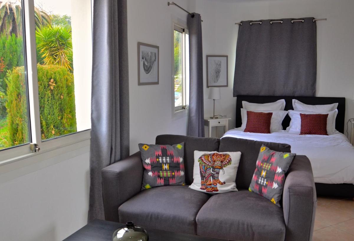 Villa 3 elephants photo 2