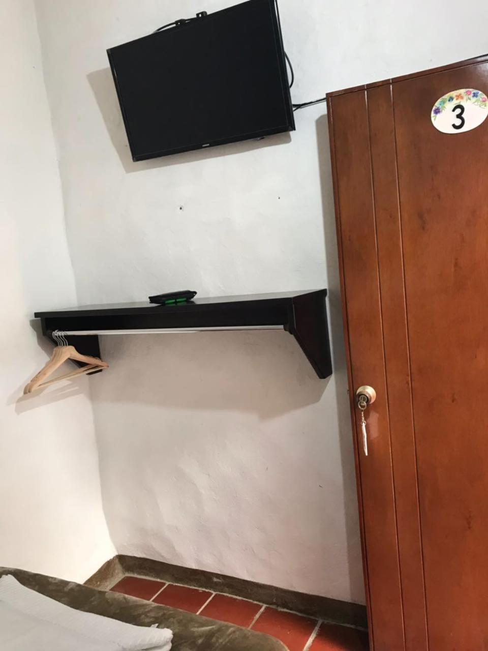 Hostal Rous San Gil