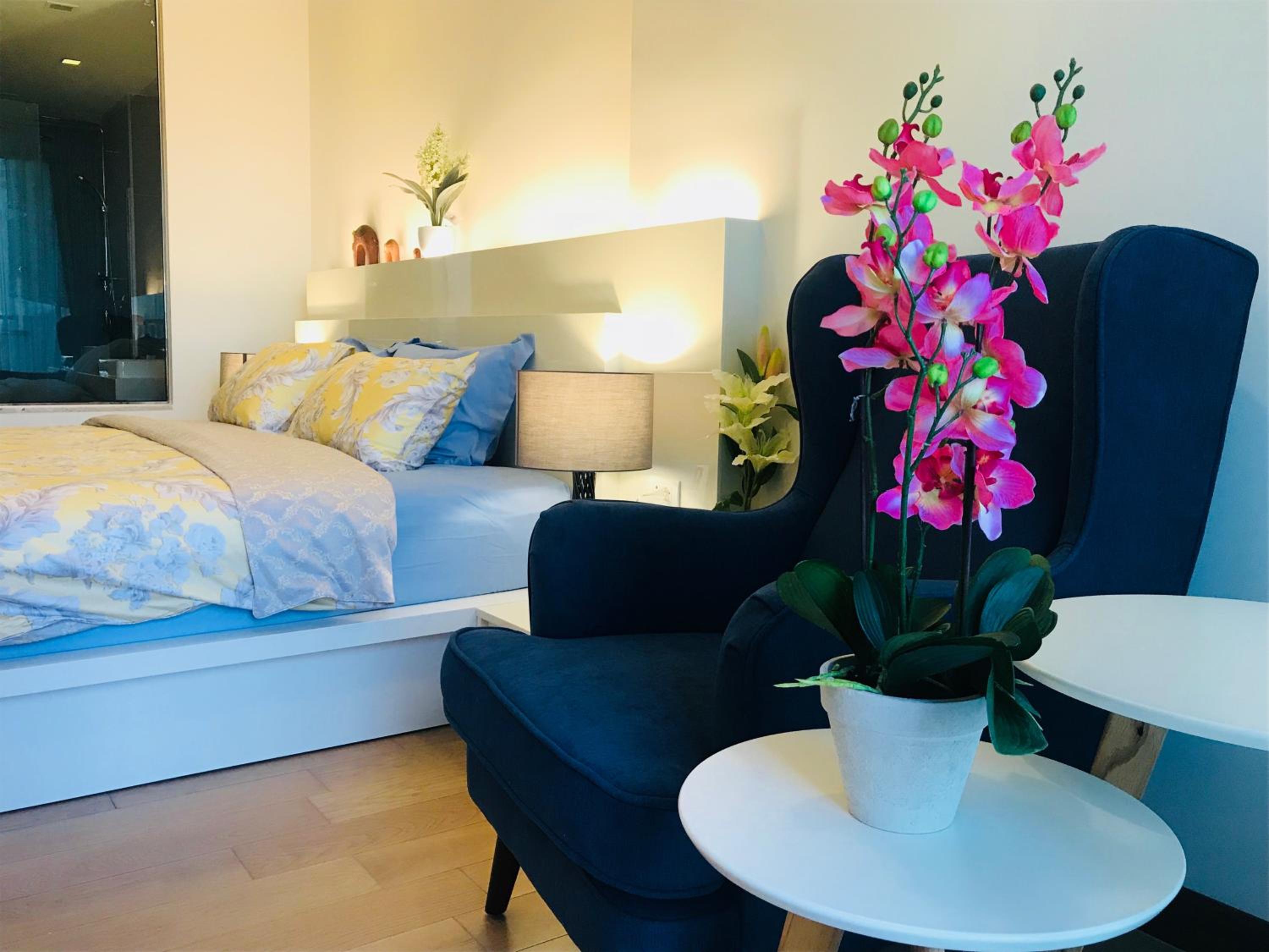 Astra Suites Central