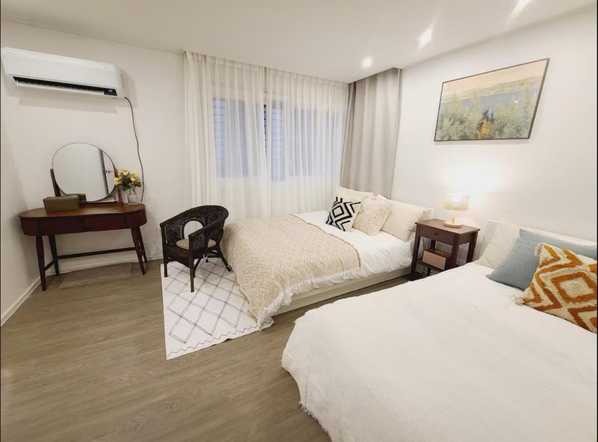 New Hongdae cozy house proven 3BR