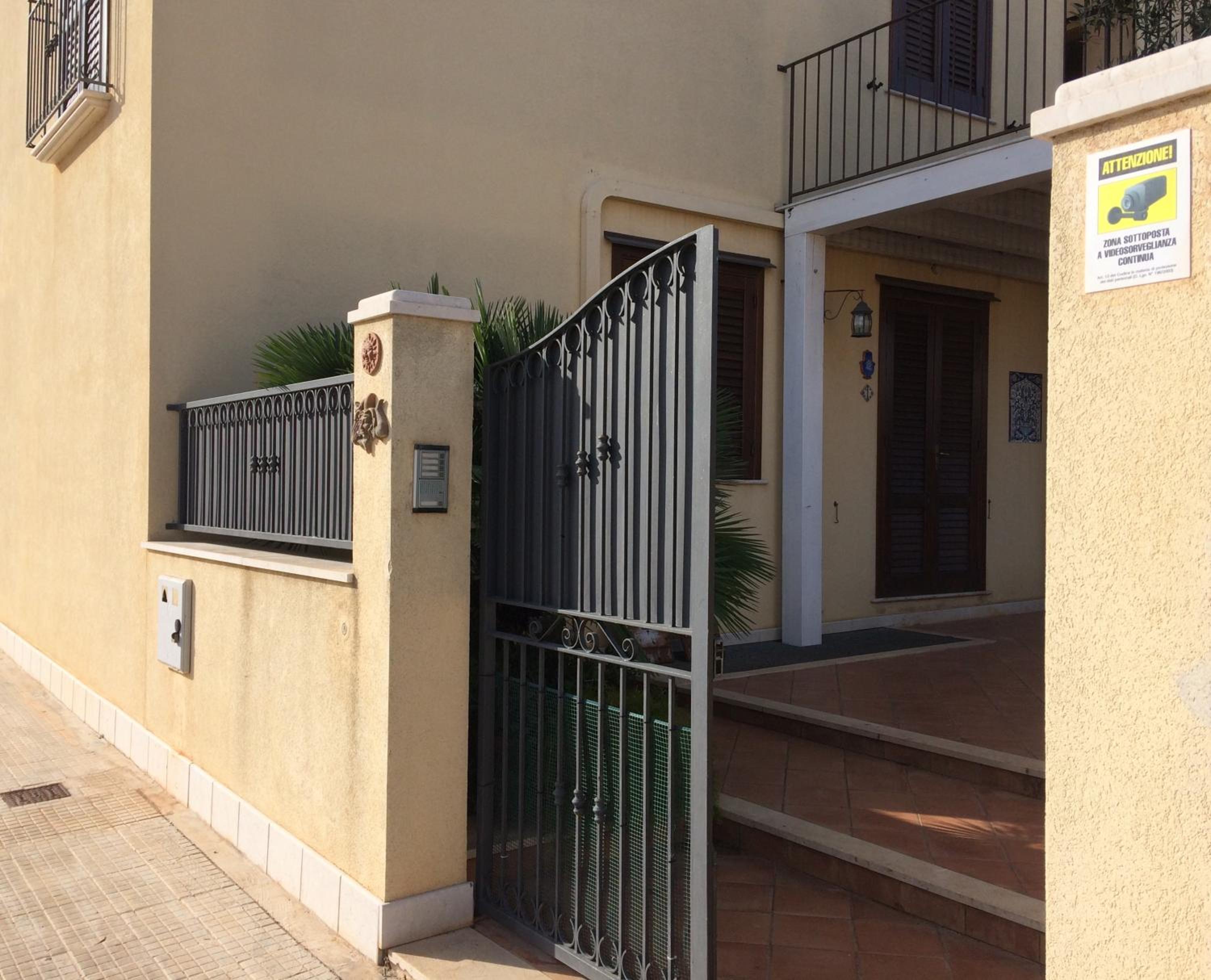Case Montalbano view 2