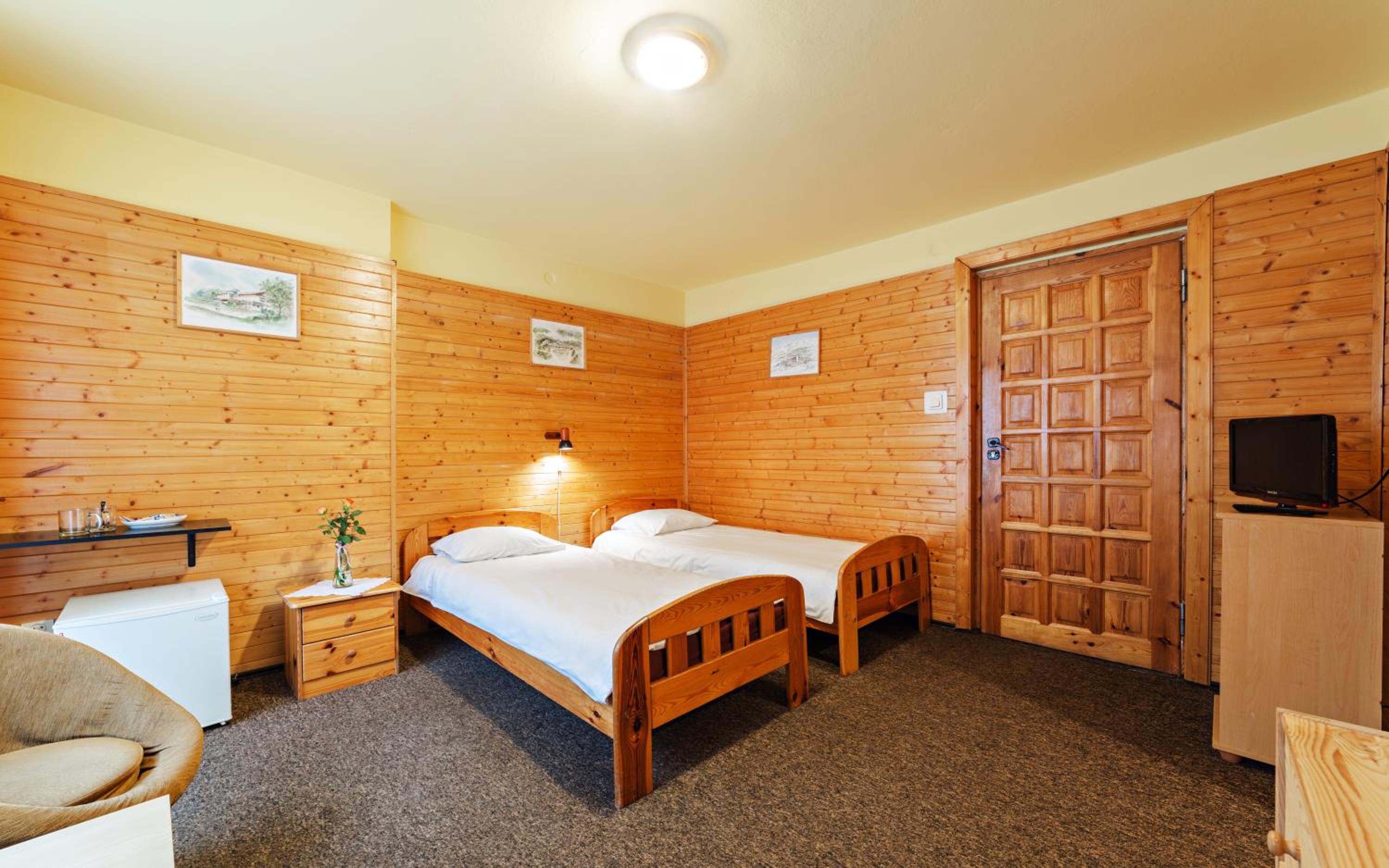 Photo 18