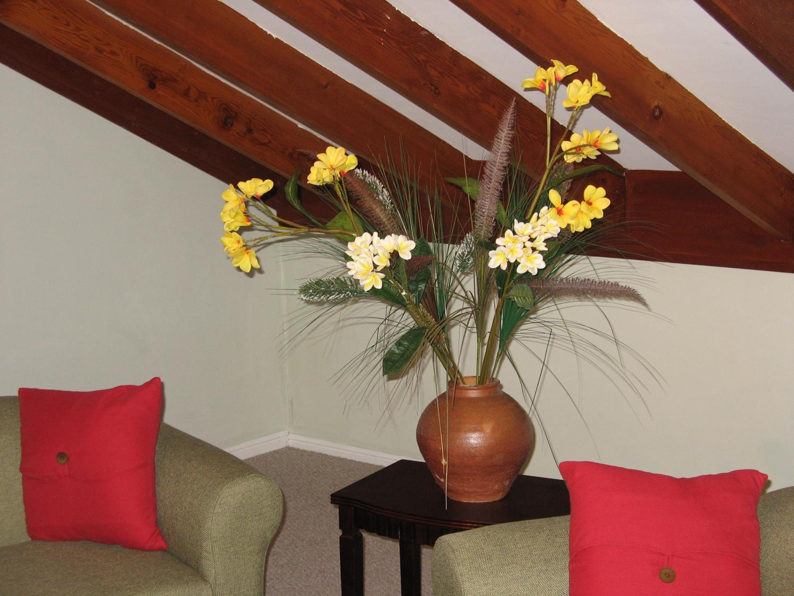 Ainslie Manor Guest House