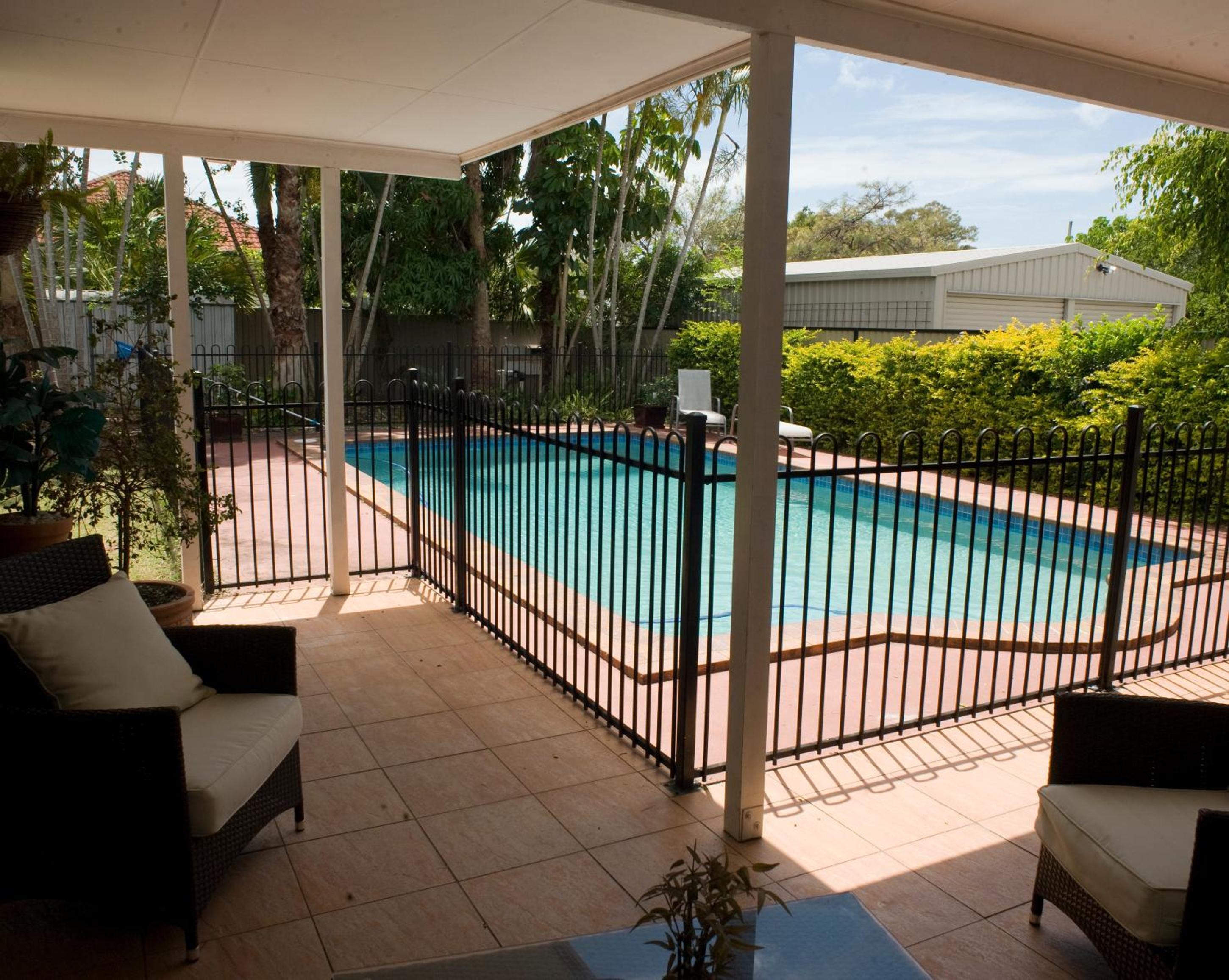 Ainslie Manor Guest House