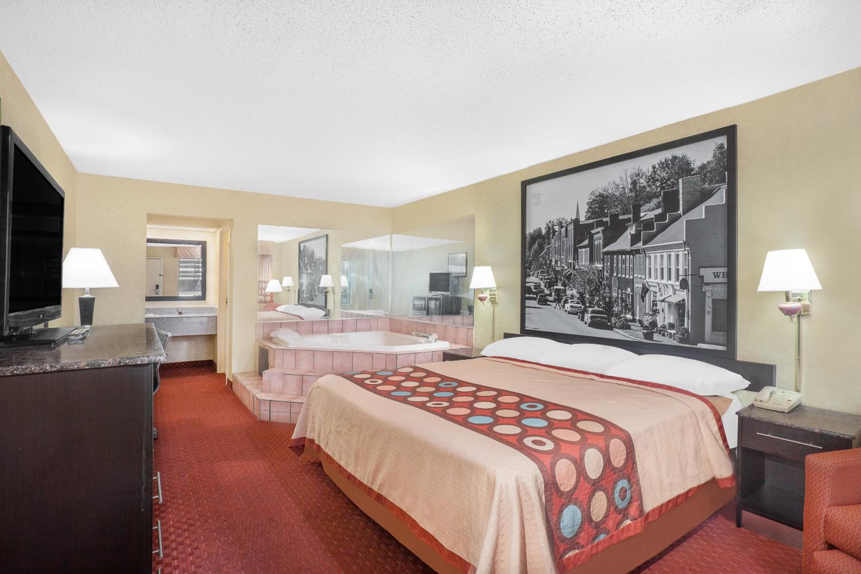 Super 8 by Wyndham Bulls Gap Greeneville Area - Property Image 5