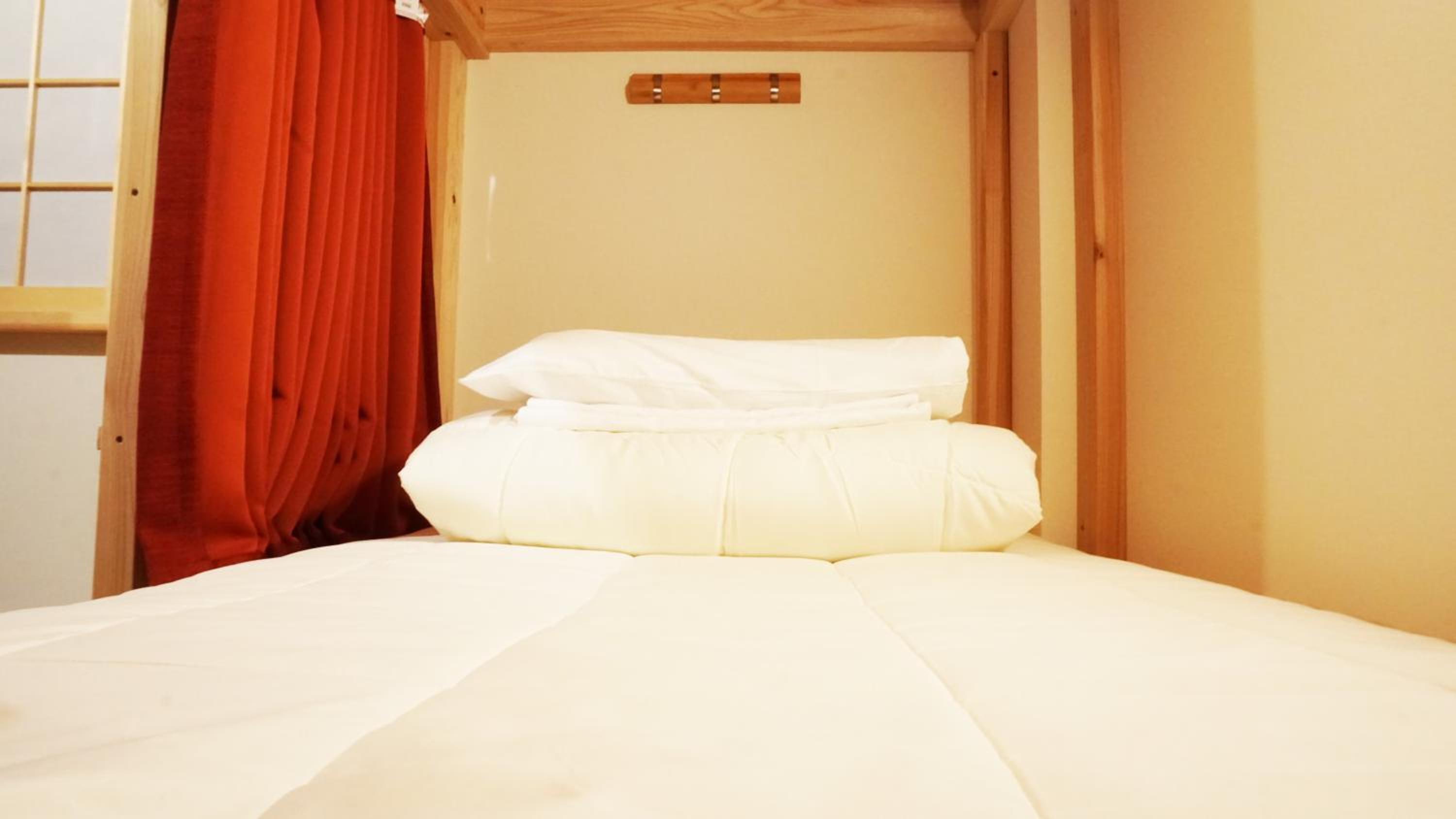 Poly Hostel 2 Namba