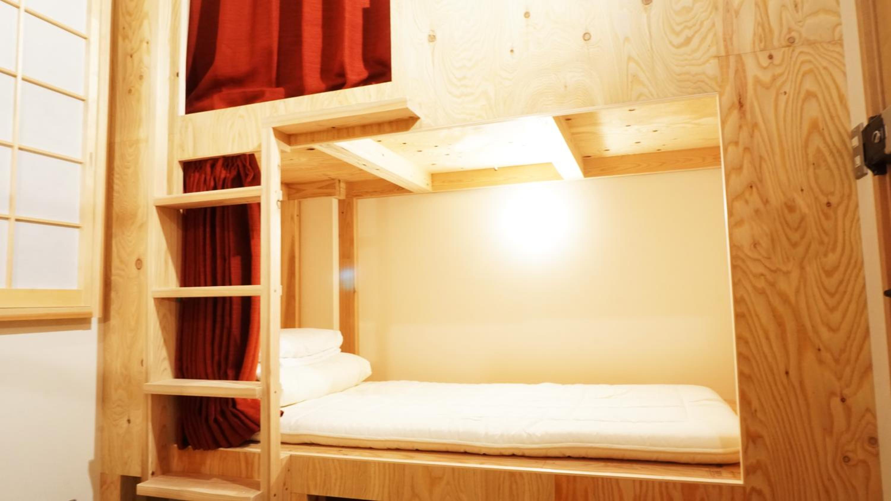 Poly Hostel 2 Namba