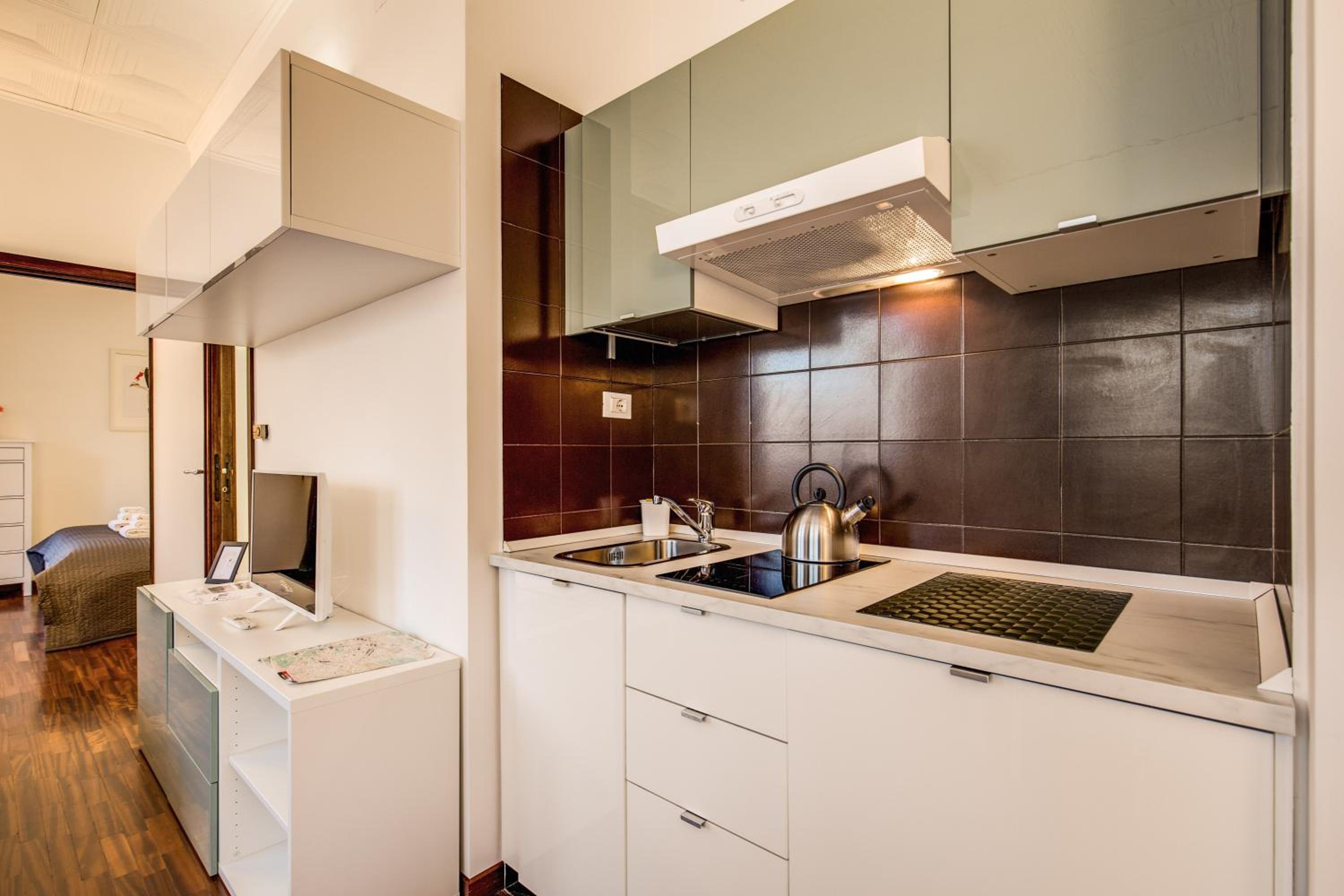 M&L Apartments - Ardesia Colosseo