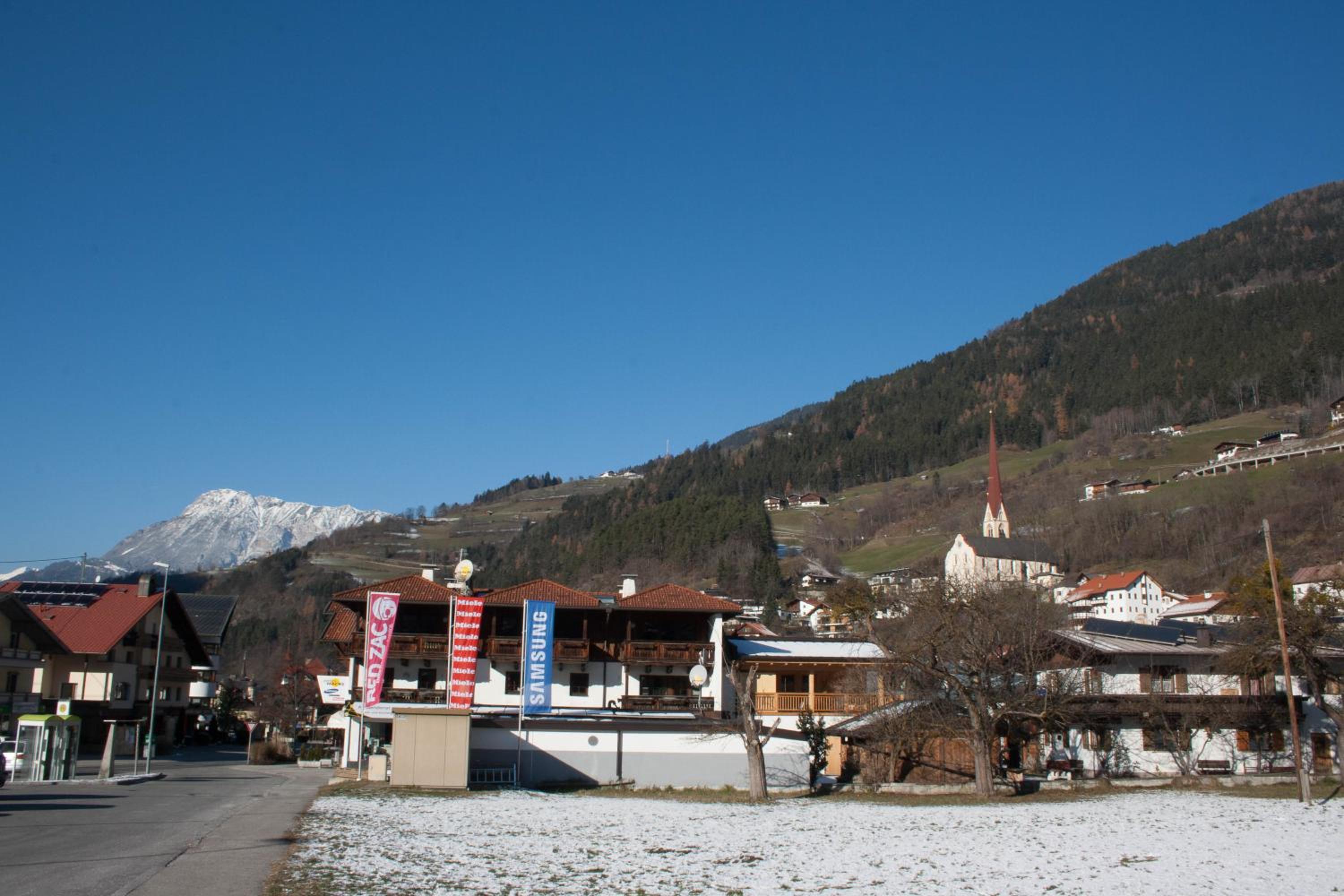 Photo 9