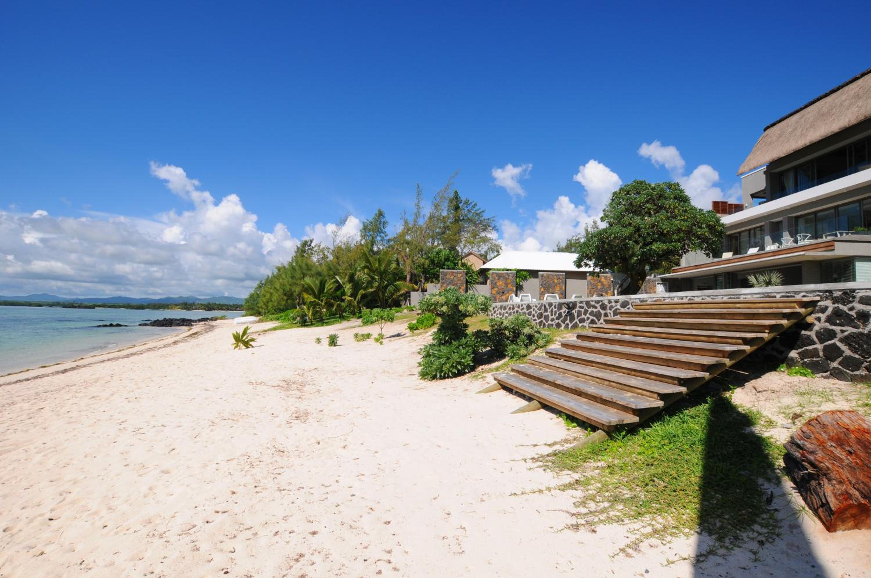 Beachfront & Pool Poste Lafayette