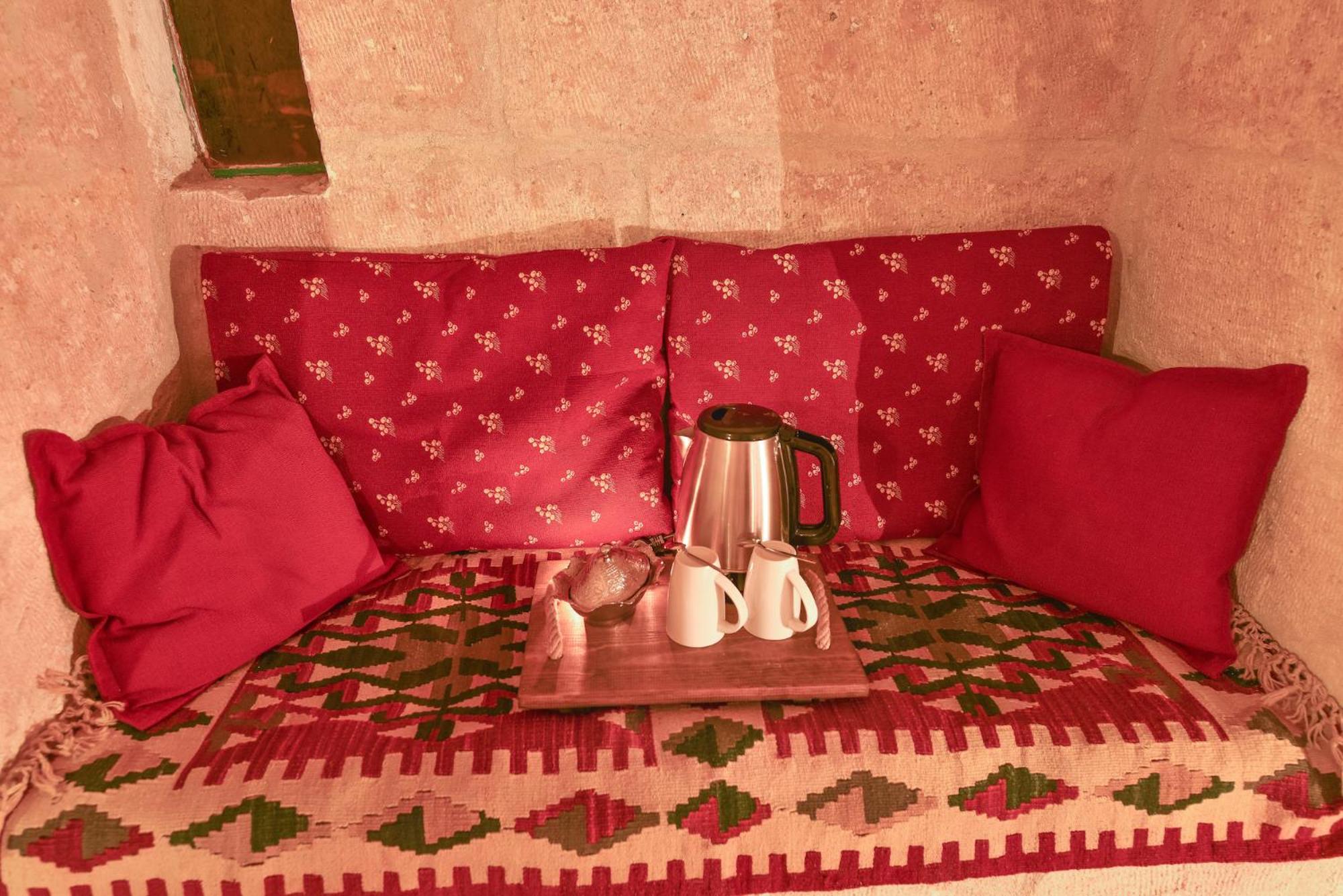 Mosaic Cave Hotel - Image 15