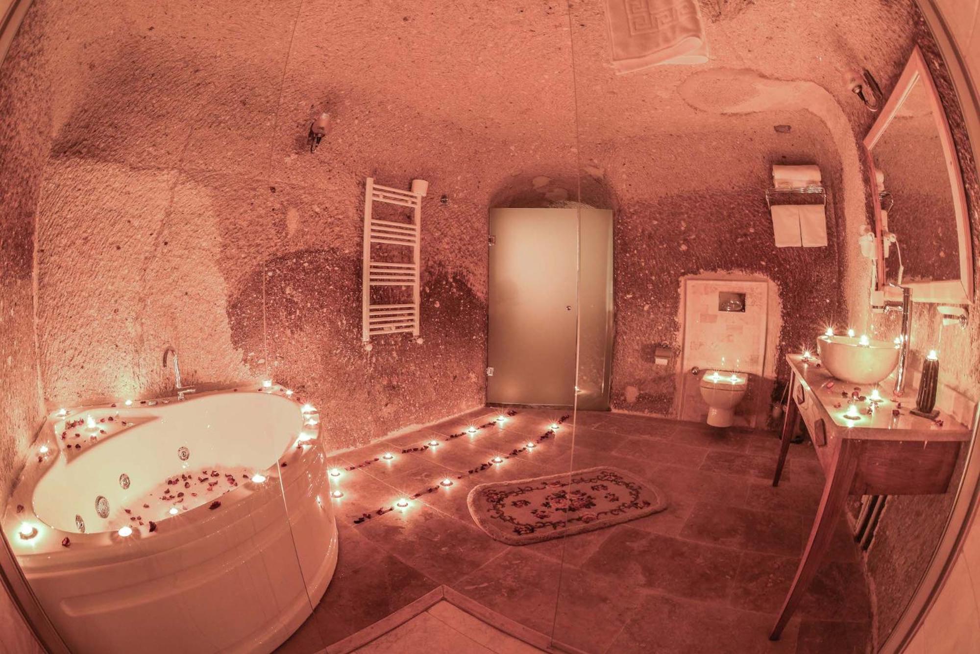 Mosaic Cave Hotel - Image 62