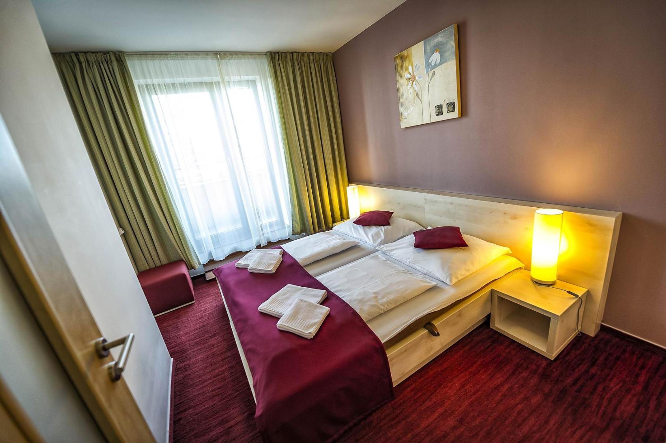 Crocus Apartments 310, 507