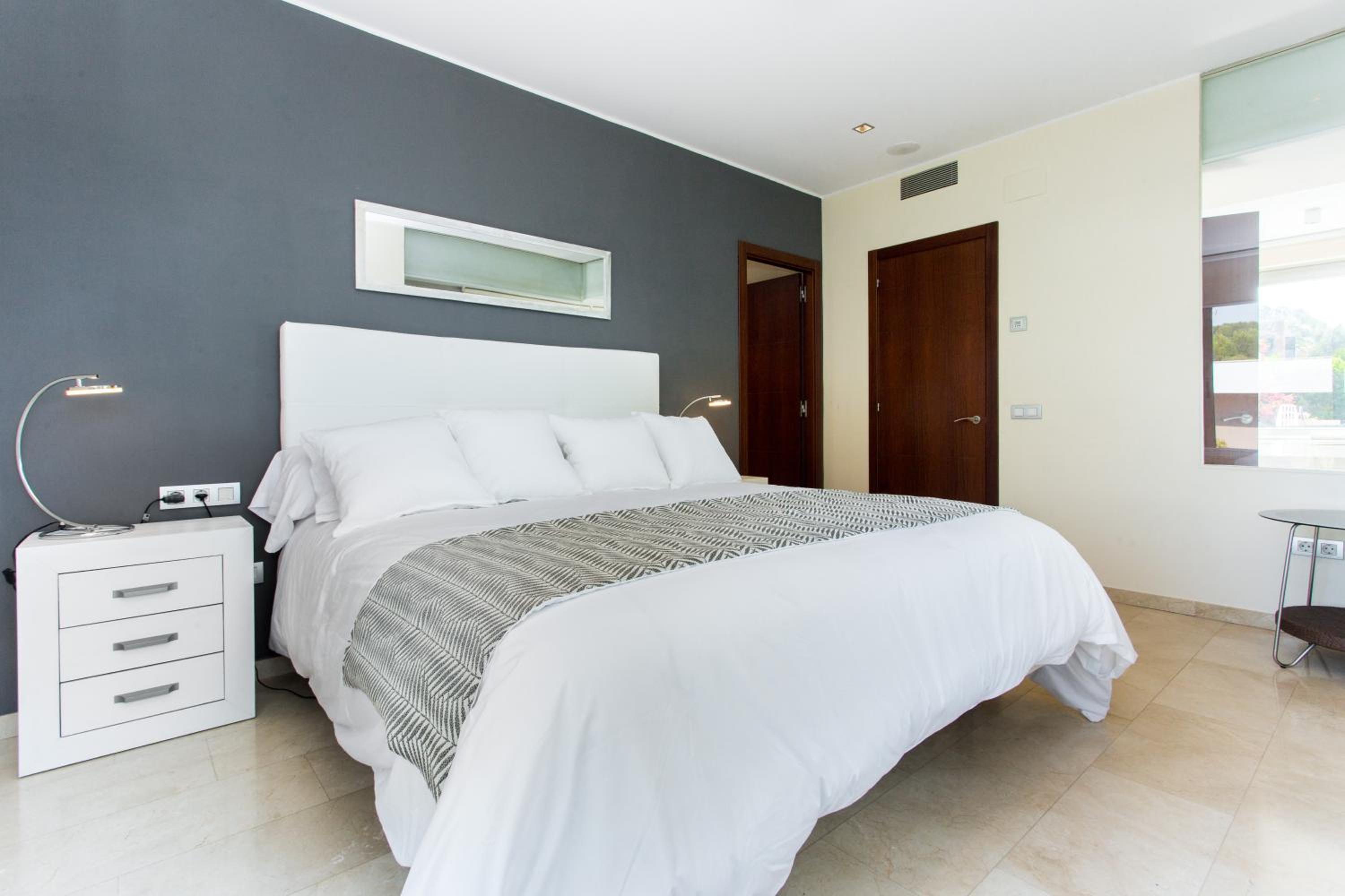 Limonium Deluxe Villa with Private Pool, TarracoHomes