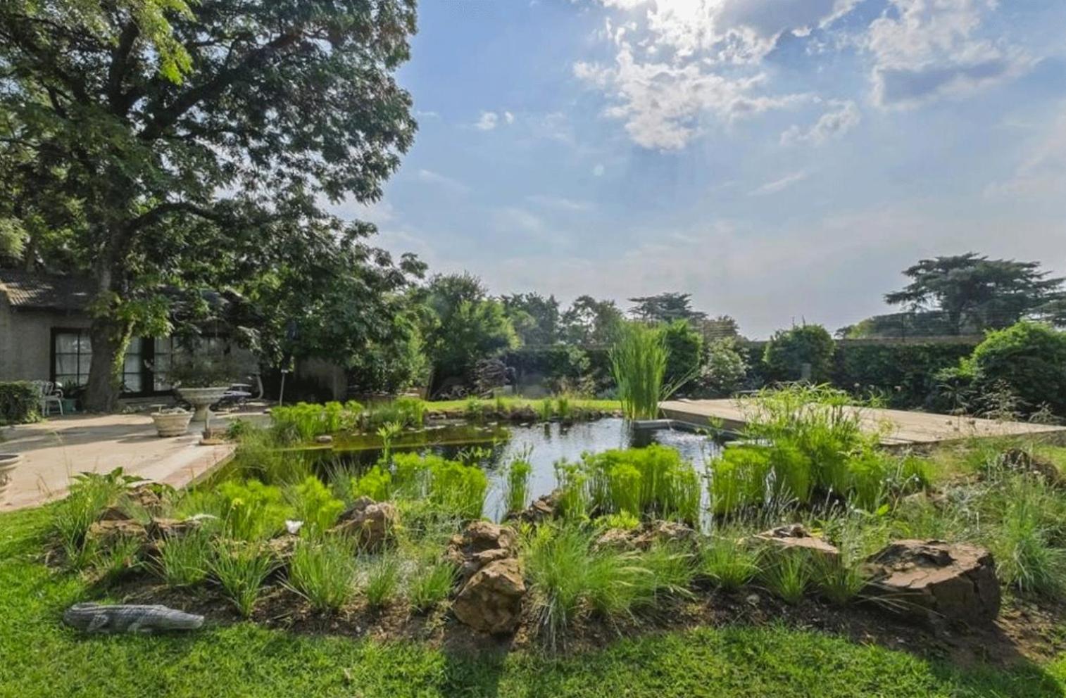 Shepherd's Corner Guest House - Tranquil Boutique Stay in Bryanston