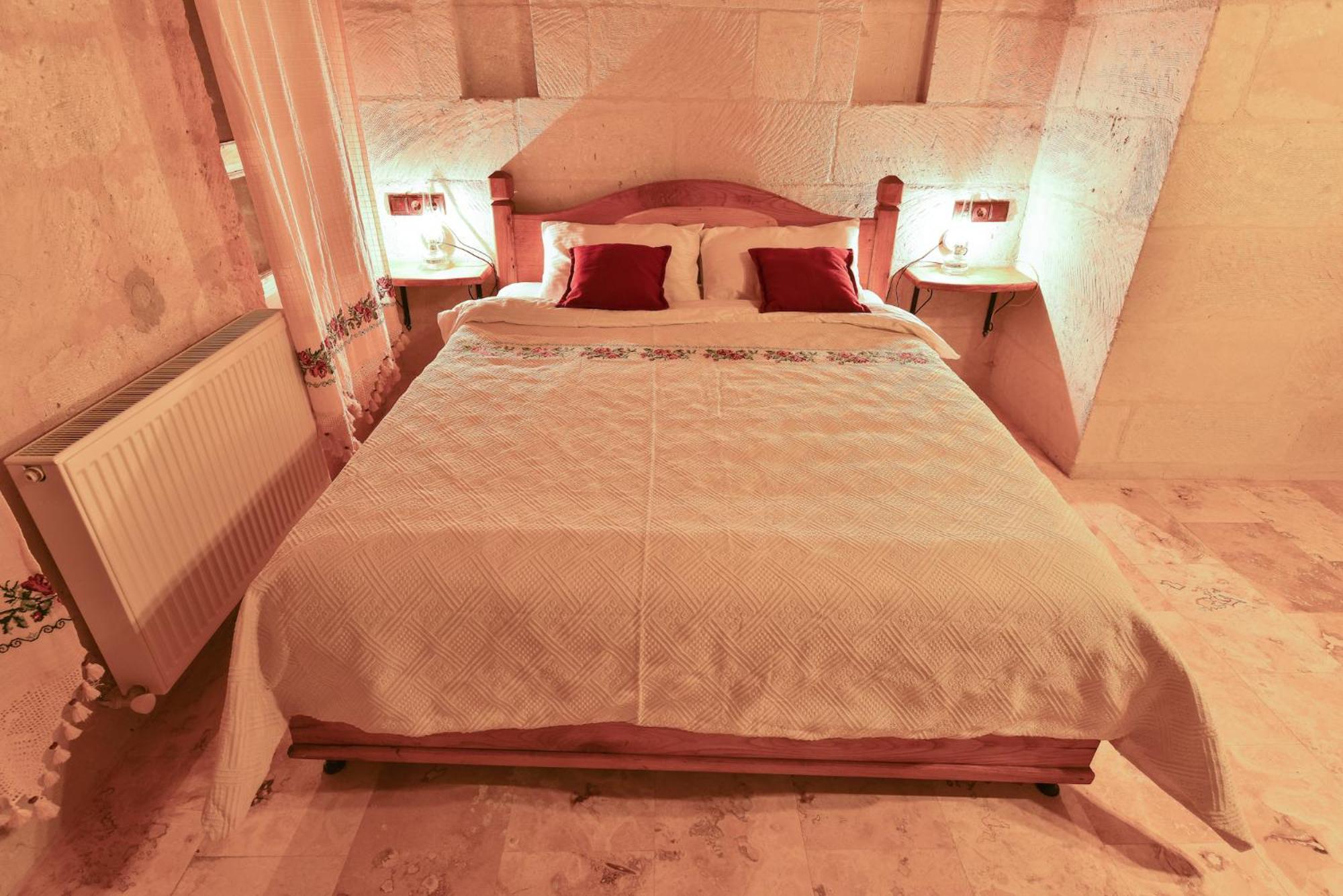Mosaic Cave Hotel - Image 30