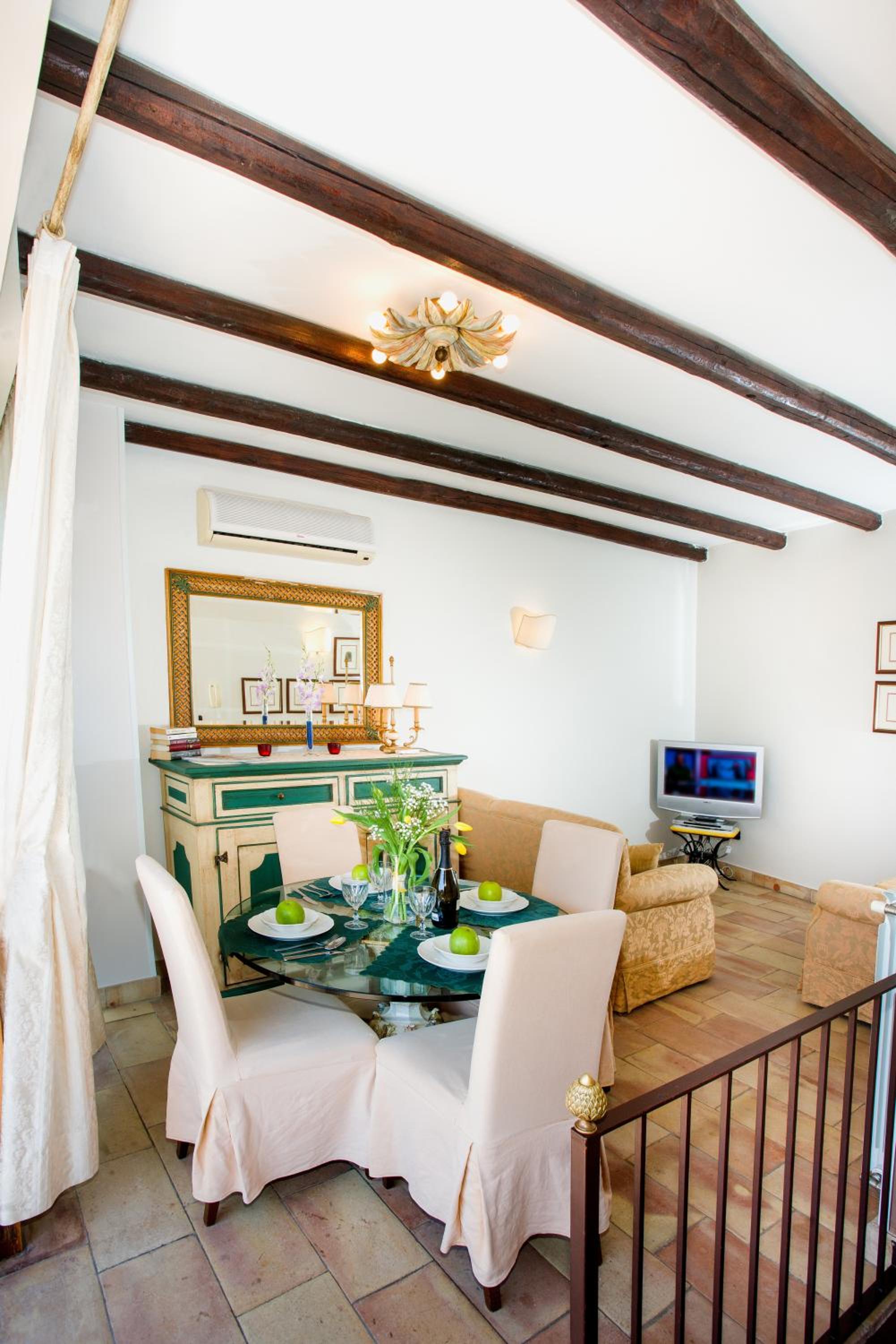Taormina al Bacio apartment view 5