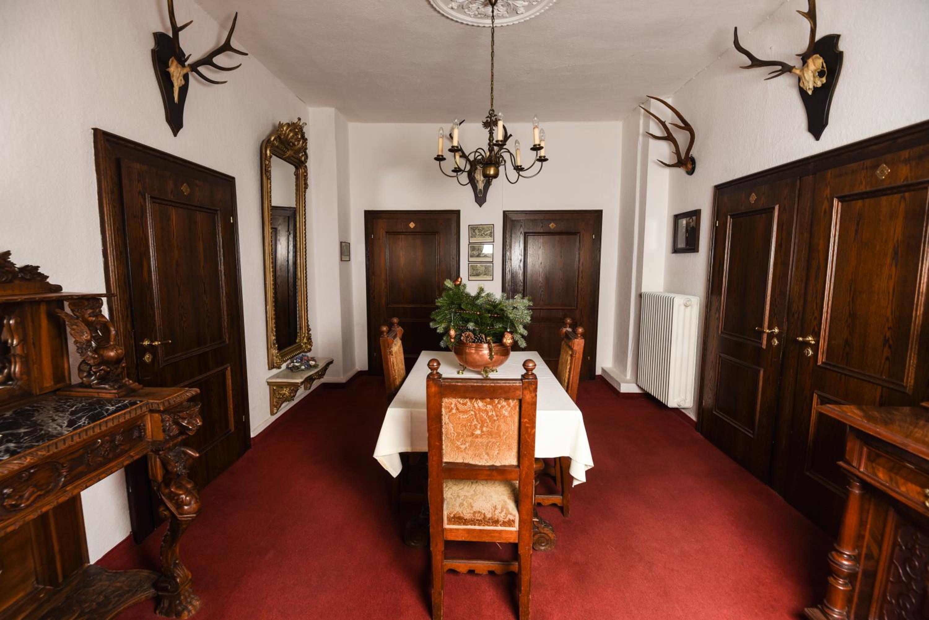Jagdschloss Fahrenbühl Hotel Garni