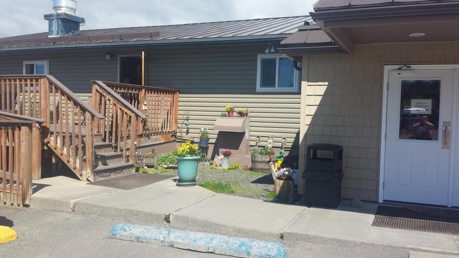 Homer Vacations - Beluga Lake Lodge - Property Image 7