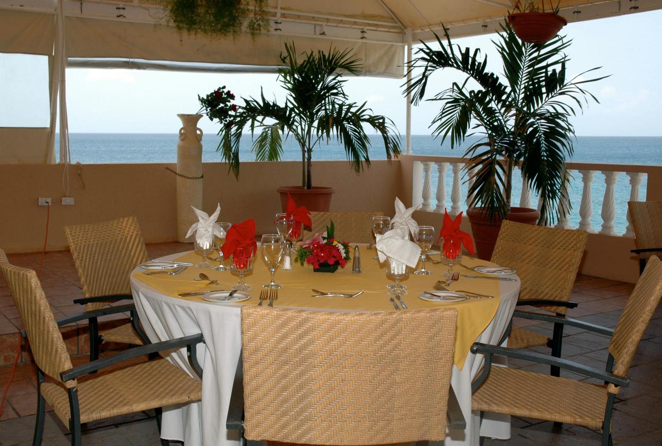 Bird Rock Beach Hotel - Property Image 5