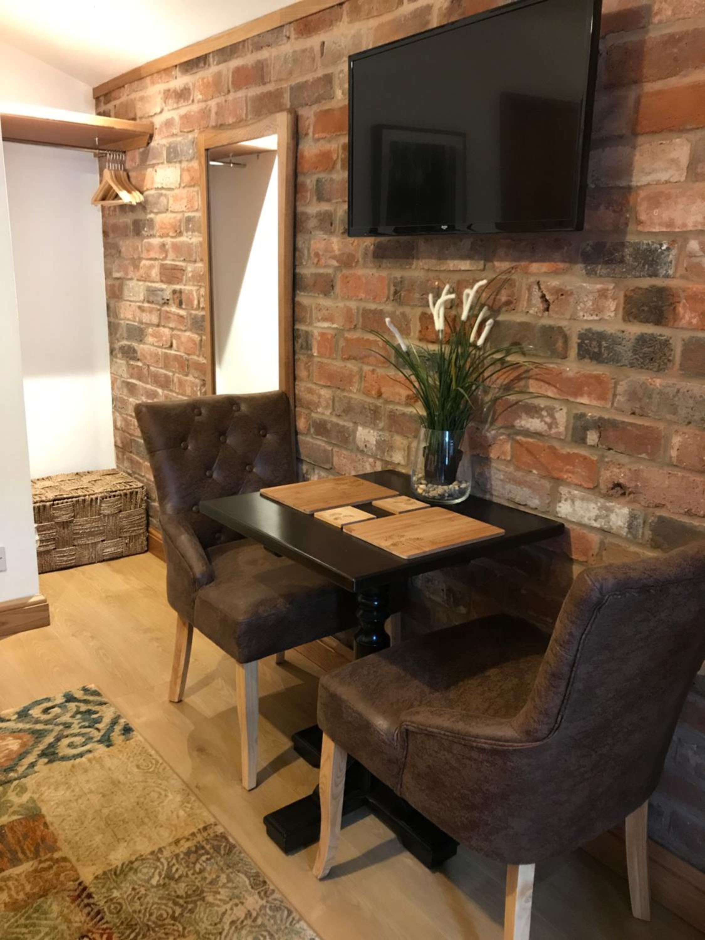 Boutique Garden Lodge @ The Larches