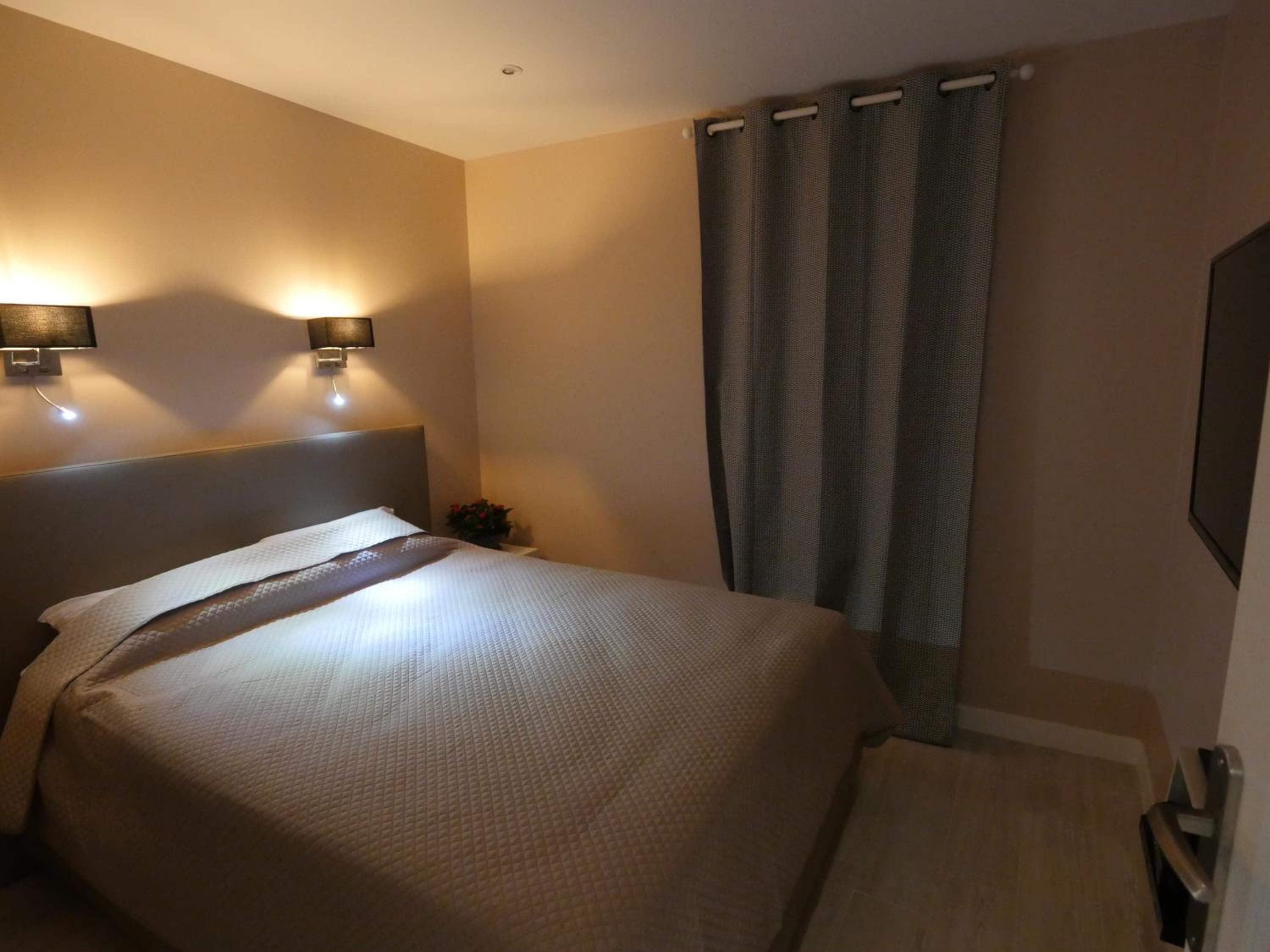 Delaup Sea Cannes view 3