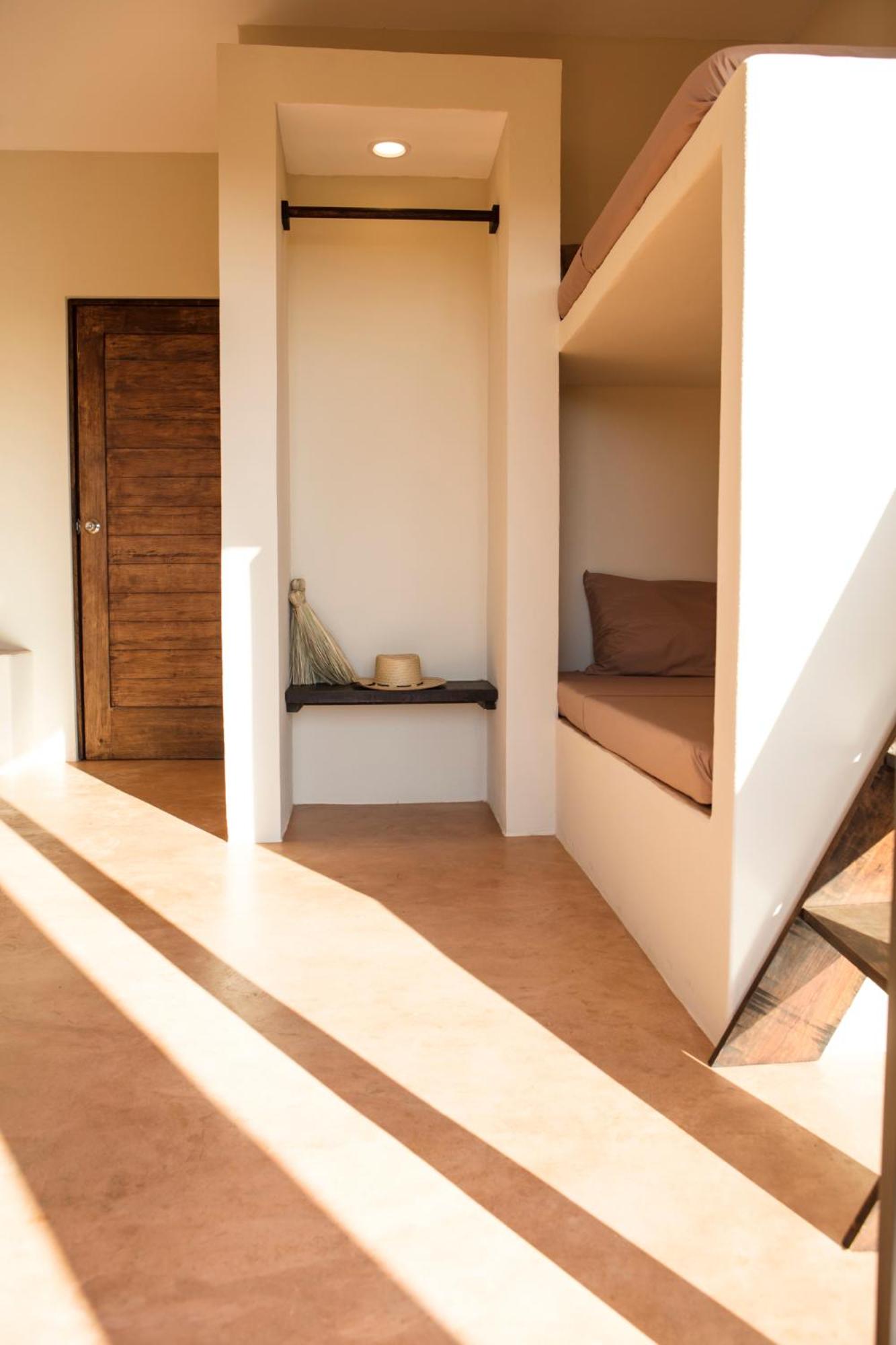 Casa Mono