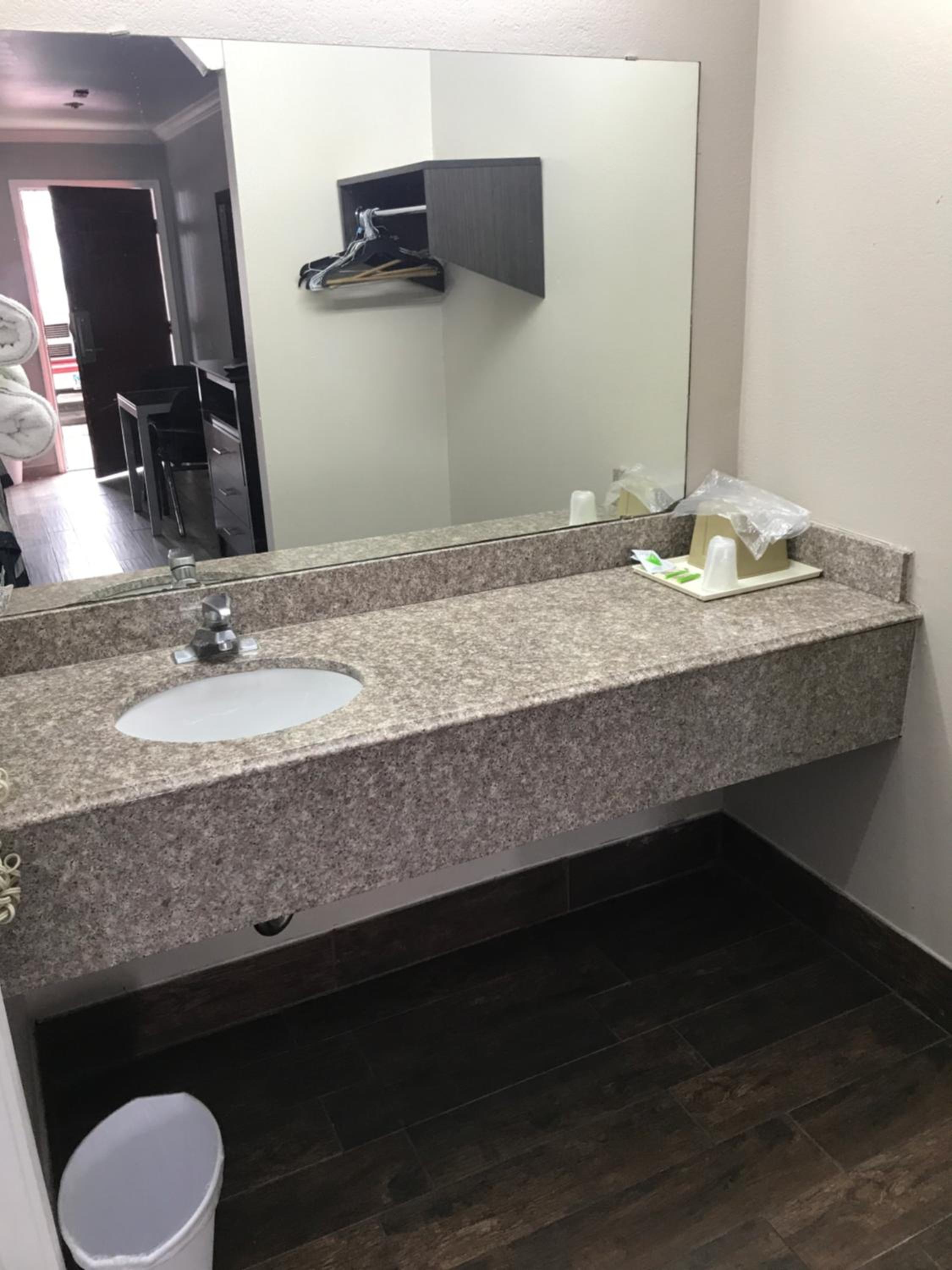 SouthTown S.A. Inn
