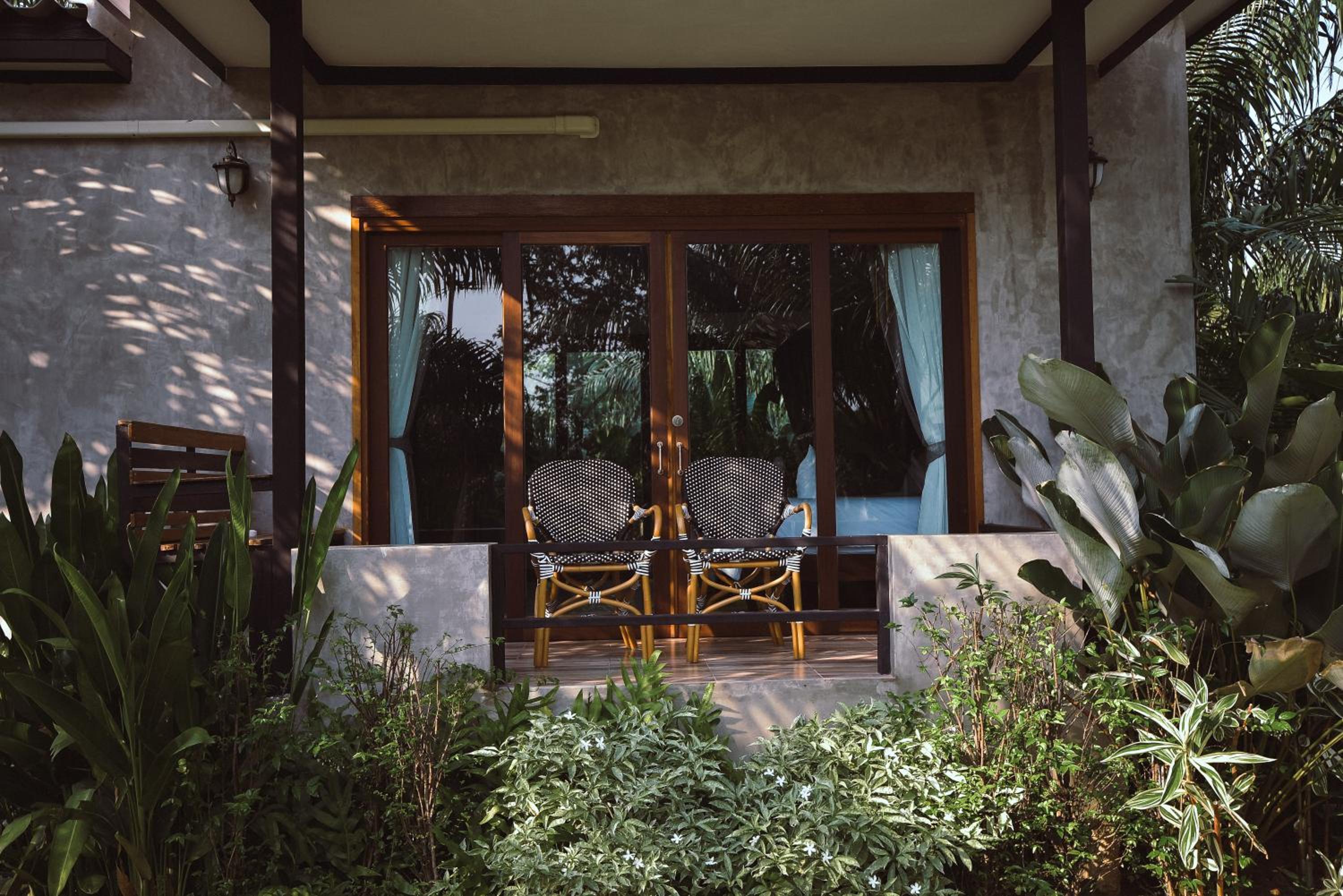 Palm Pran Resort