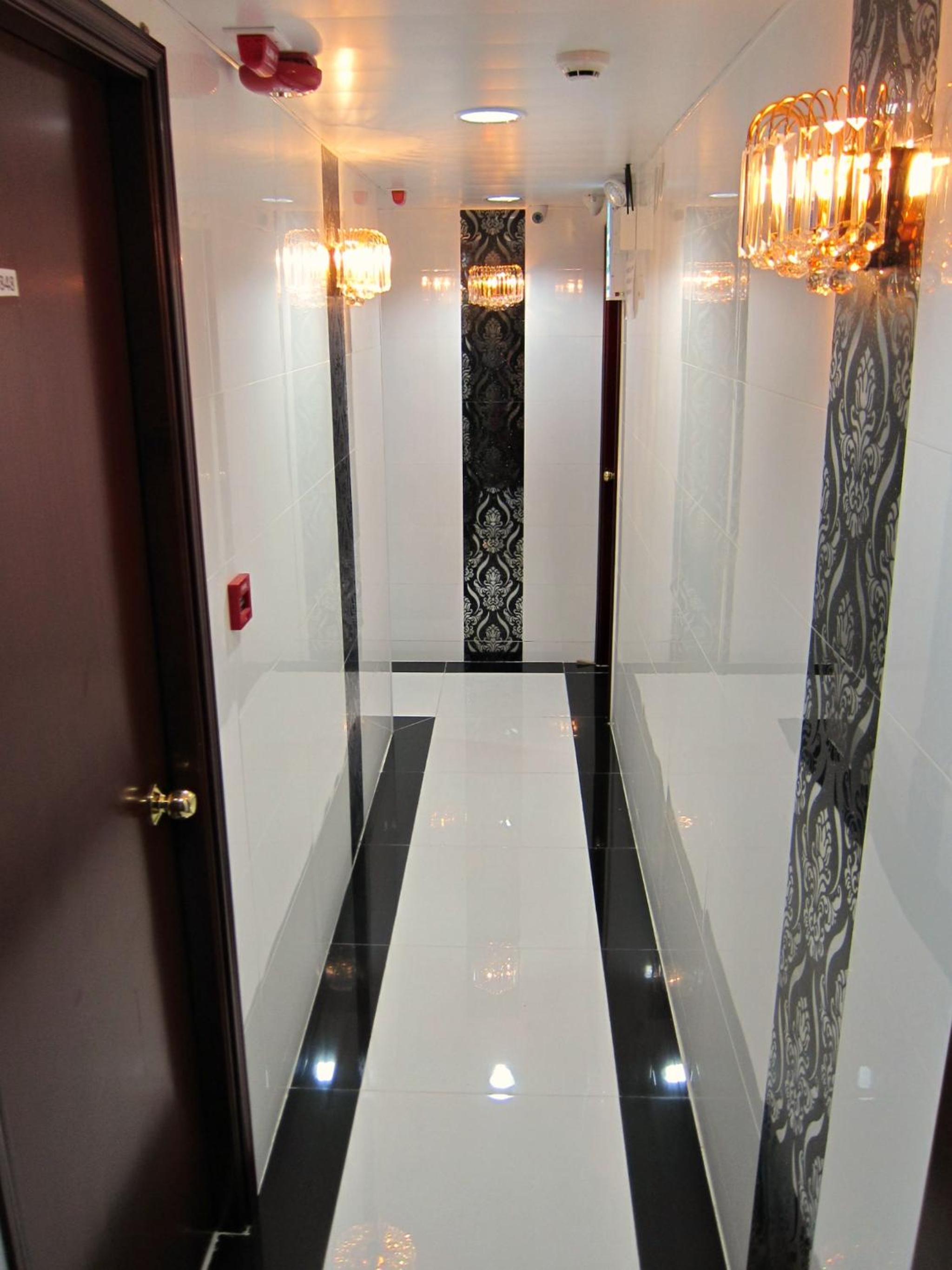 Manila Lounge