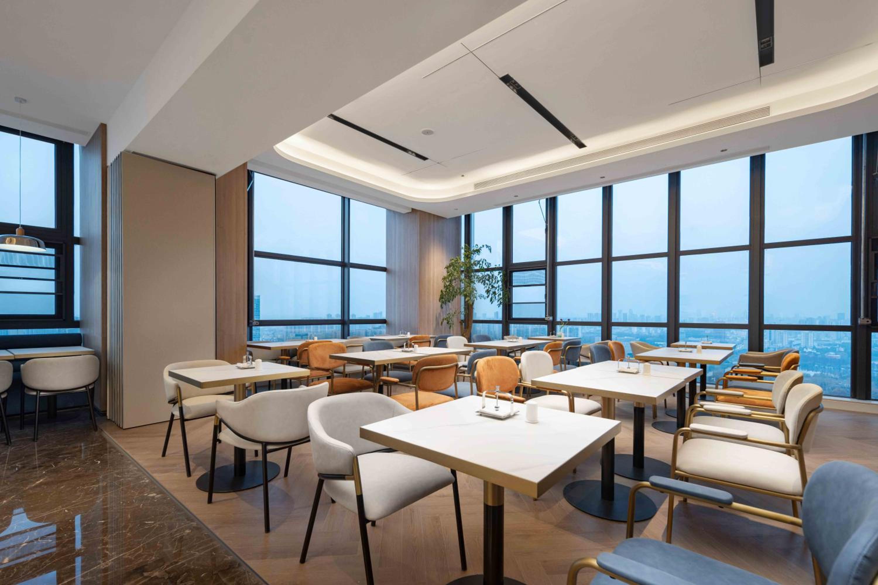 Holiday Inn Express Wuhan East Lake by IHG