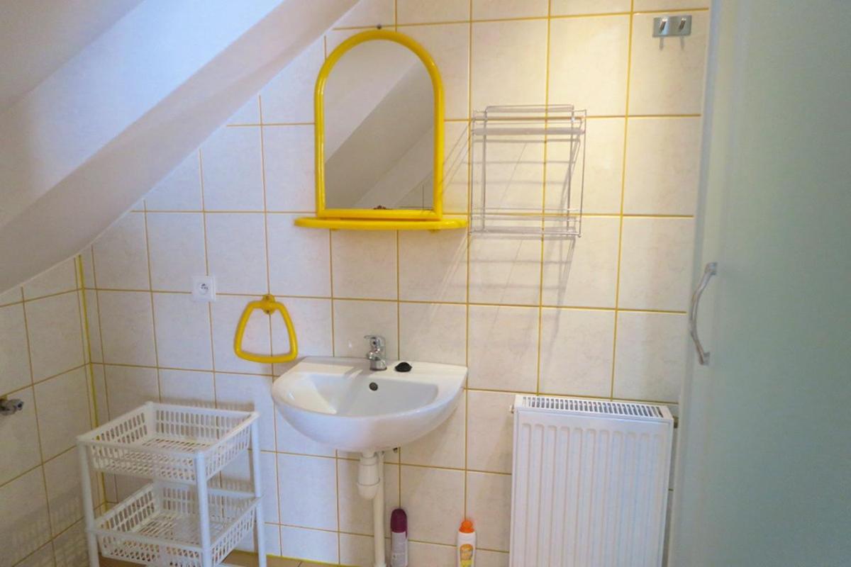 Photo 52