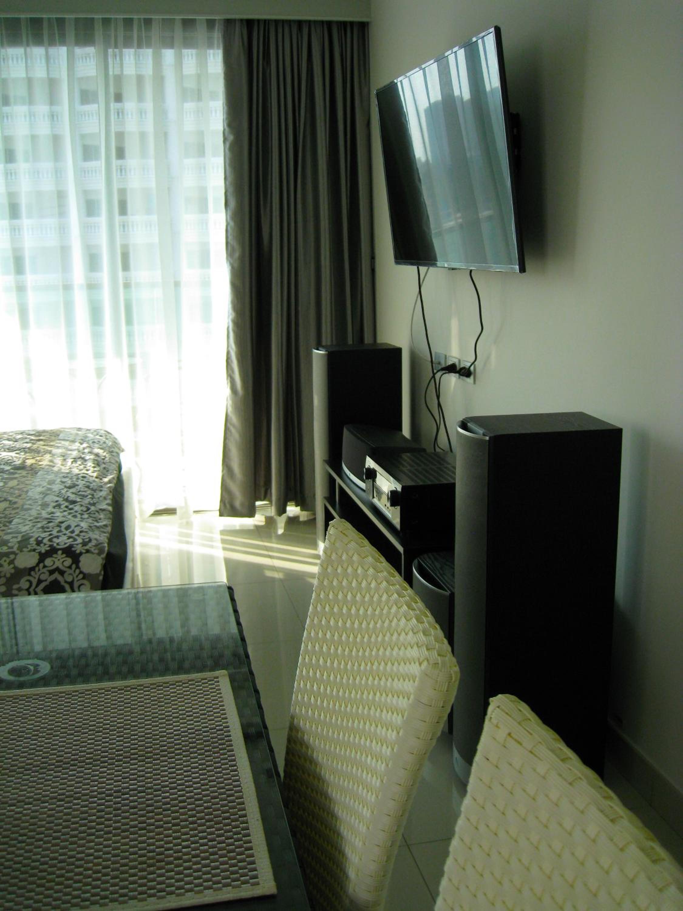 Wong Amat Tower view 3