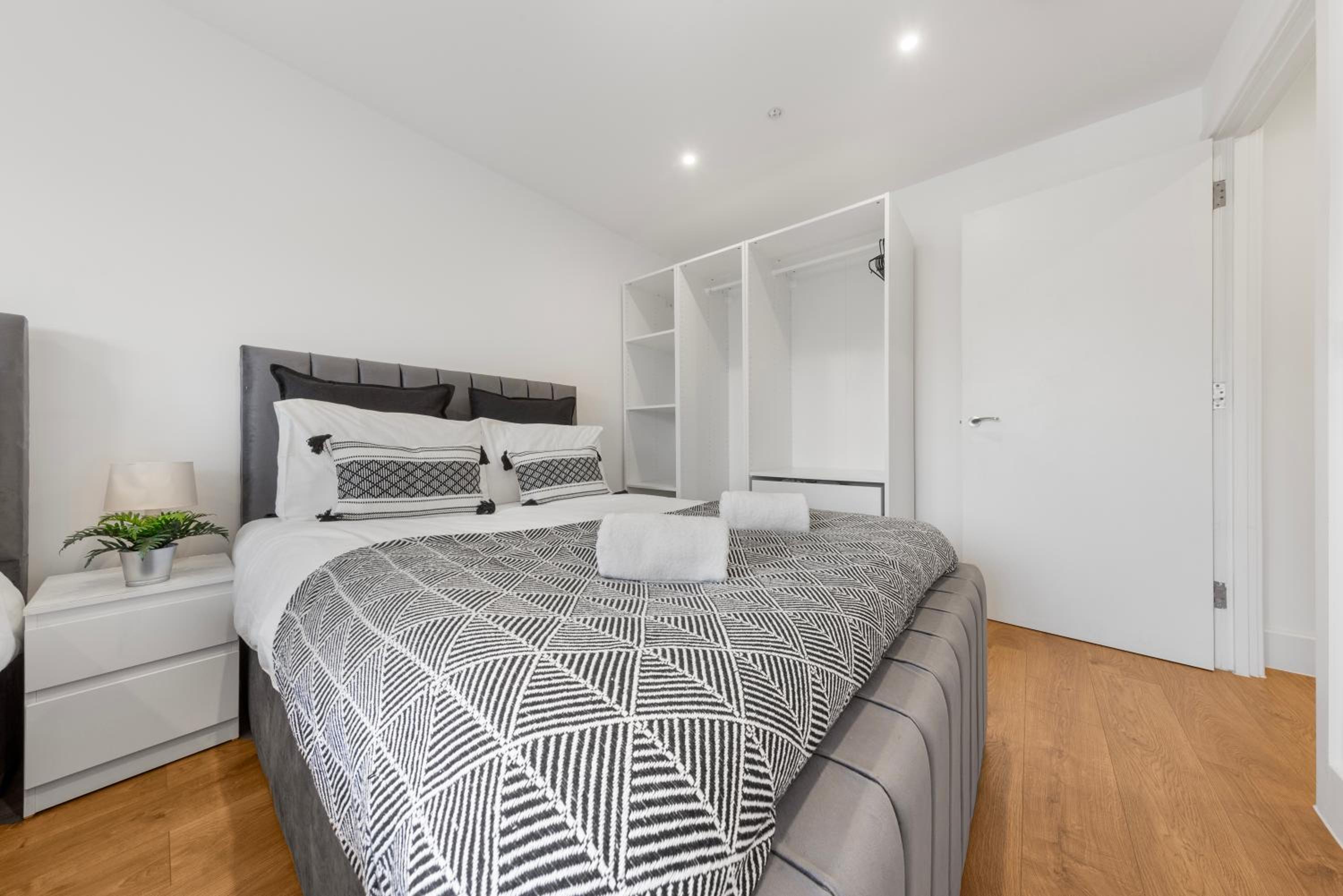 Stylish Stay Nine Elms Vauxhall 1 Bedroom Apartment near London Eye, photo 23