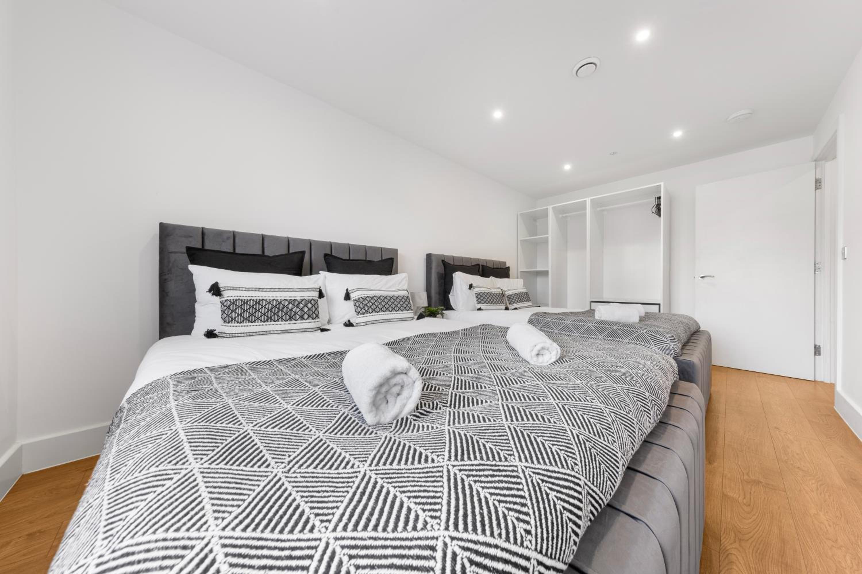 Stylish Stay Nine Elms Vauxhall 1 Bedroom Apartment near London Eye, photo 32