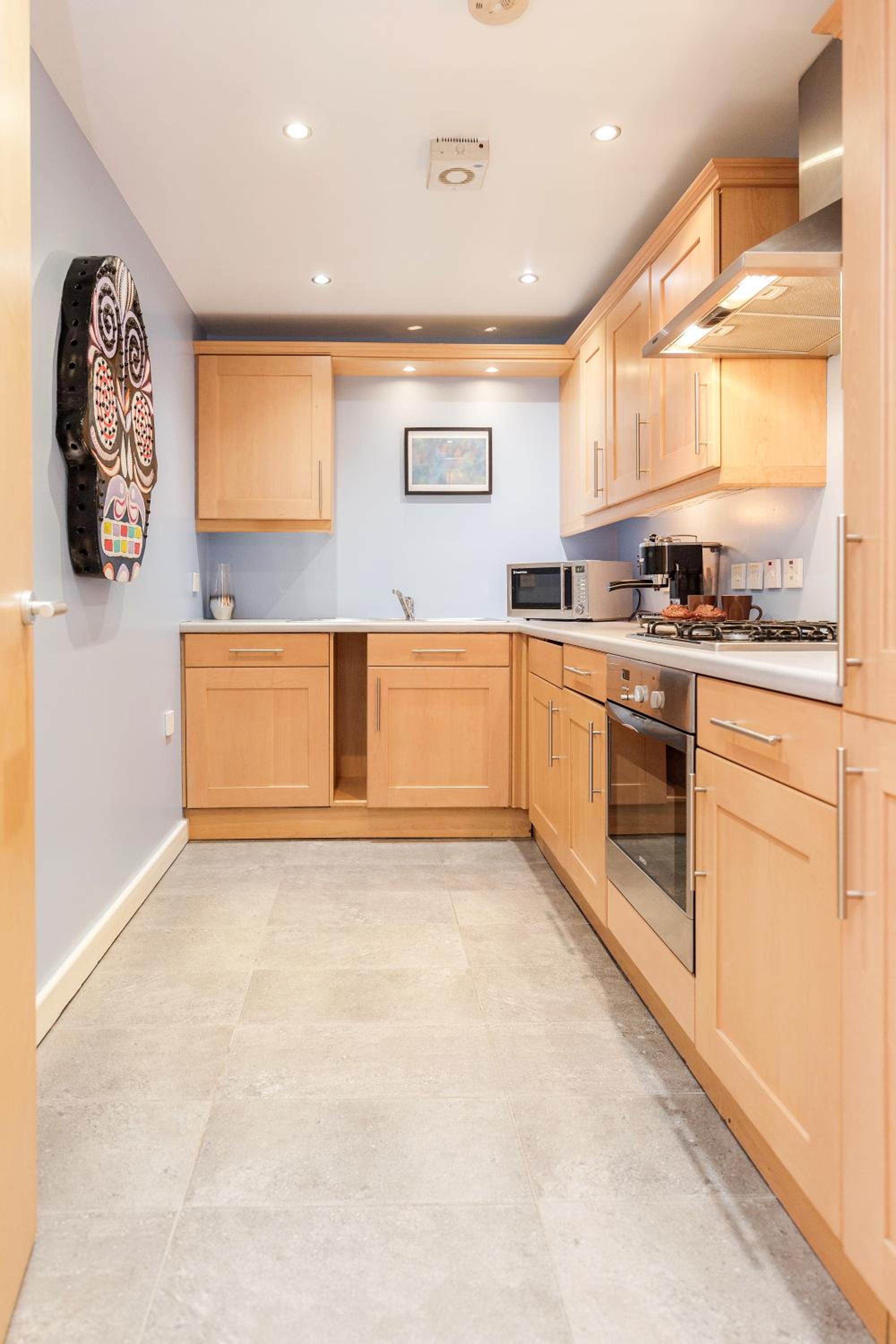 Shoreditch 2 Bed Flat by BaseToGo
