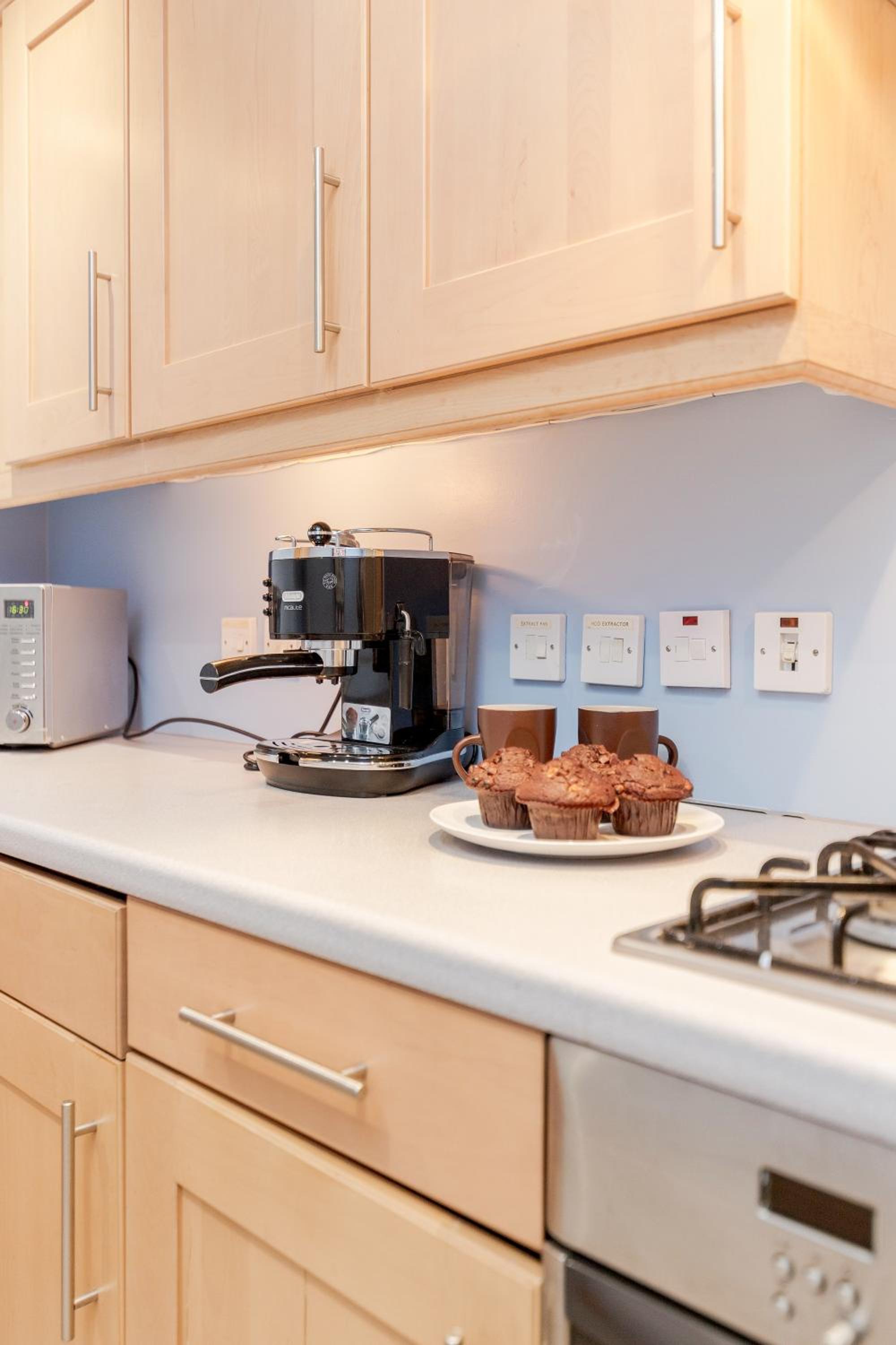 Shoreditch 2 Bed Flat by BaseToGo