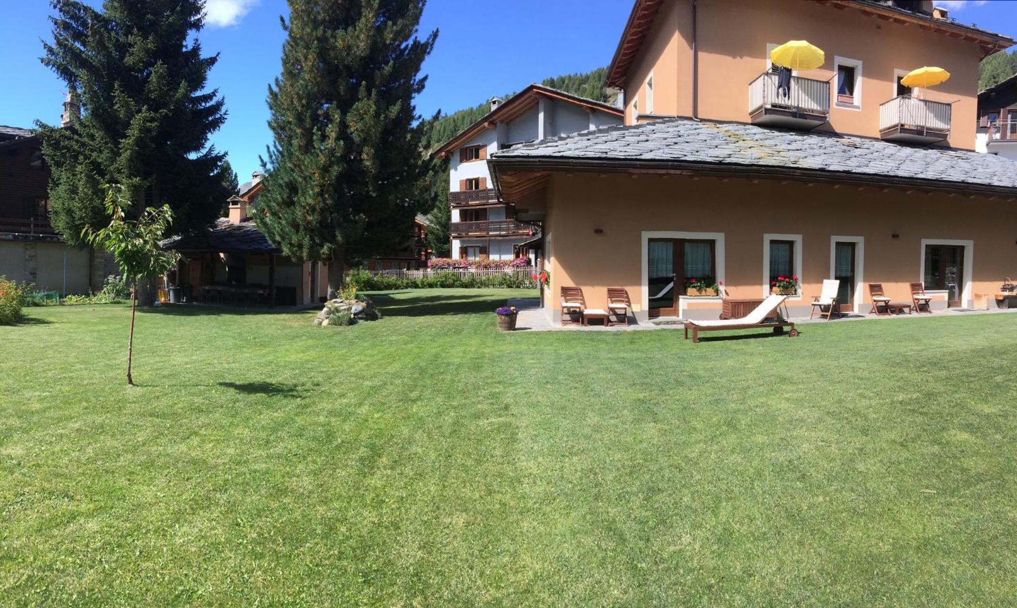 Photo 12