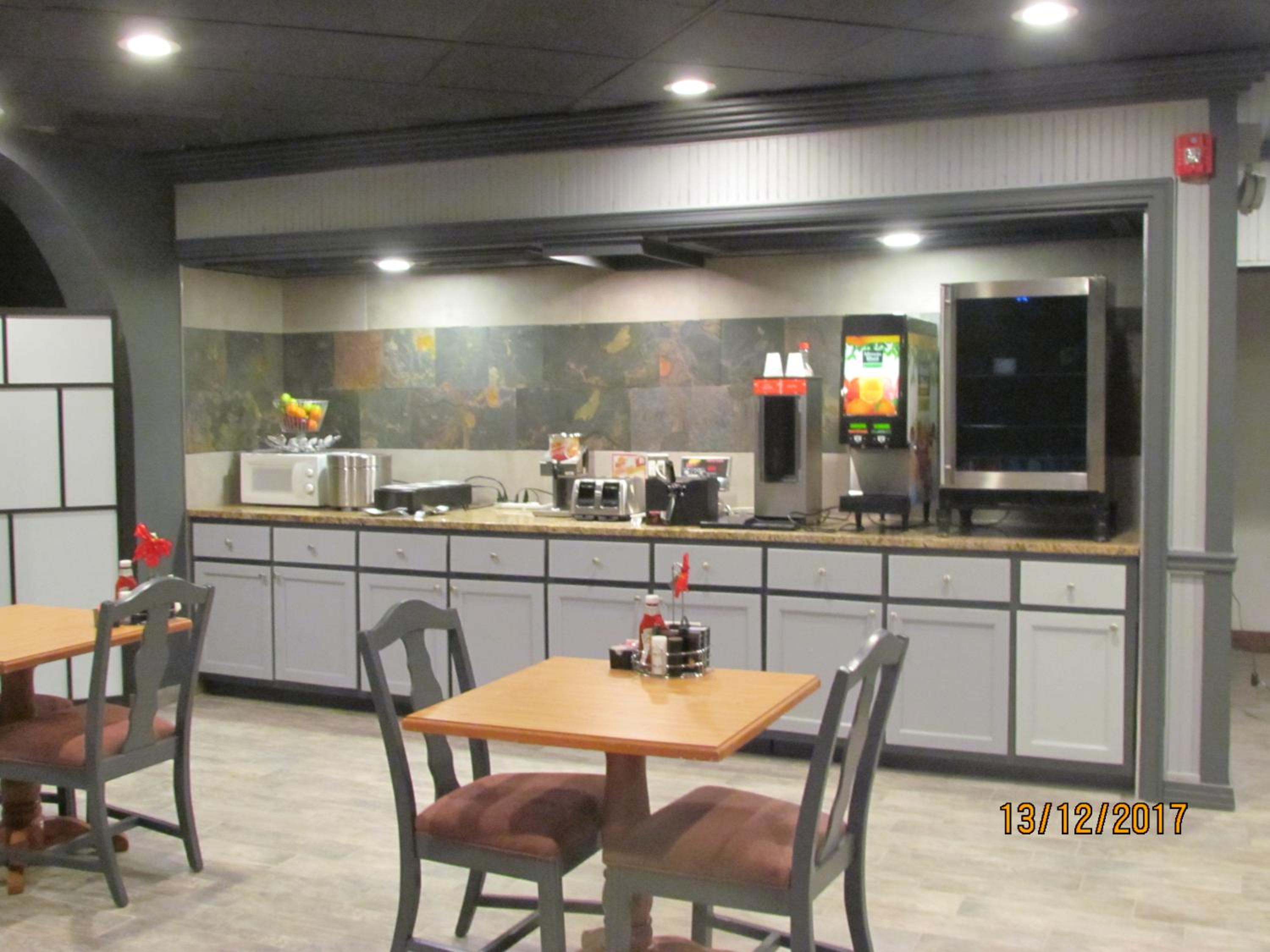 Mattoon Vacations - Suite Dreams Hotel - Property Image 5